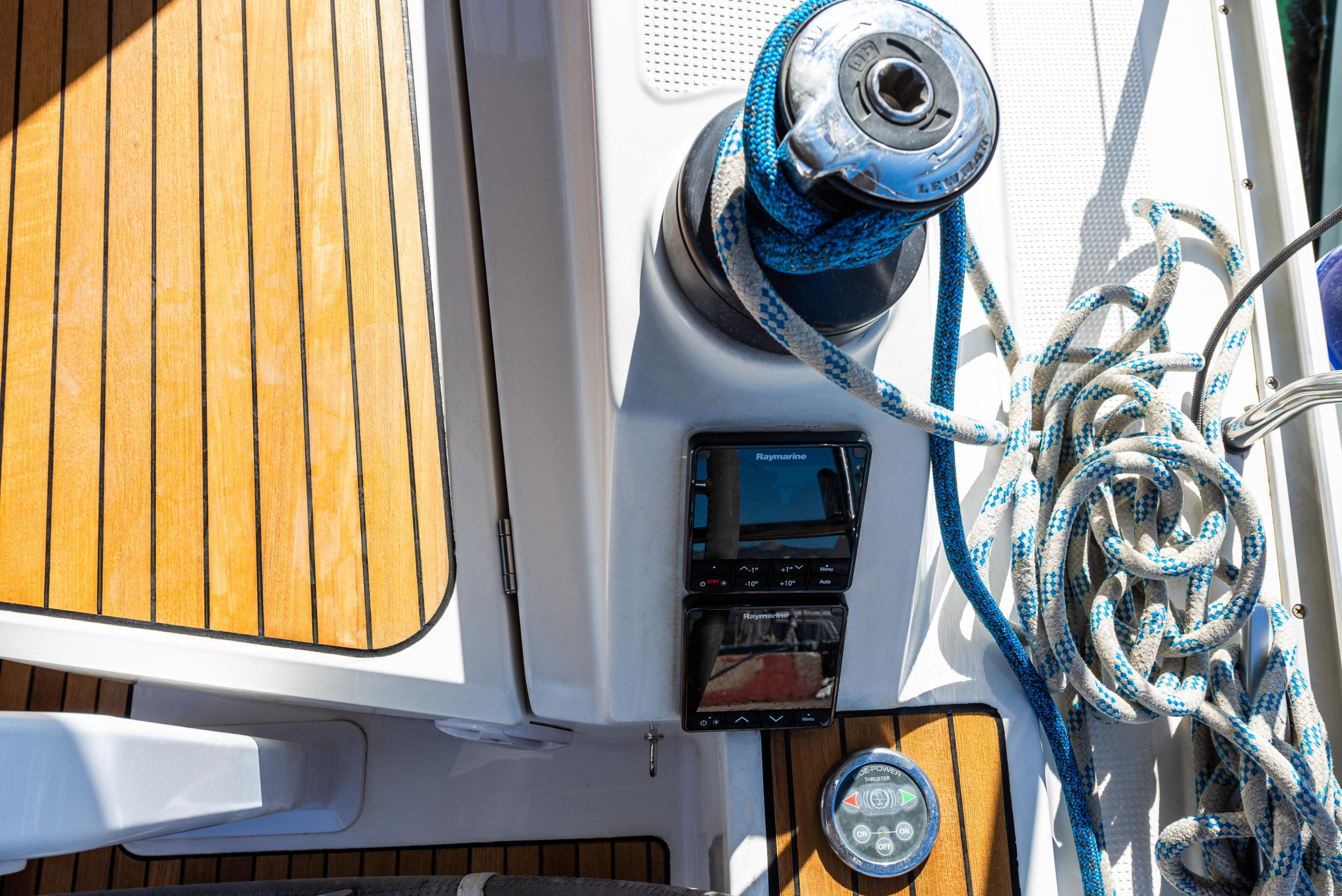 Bavaria 37 — photo 4