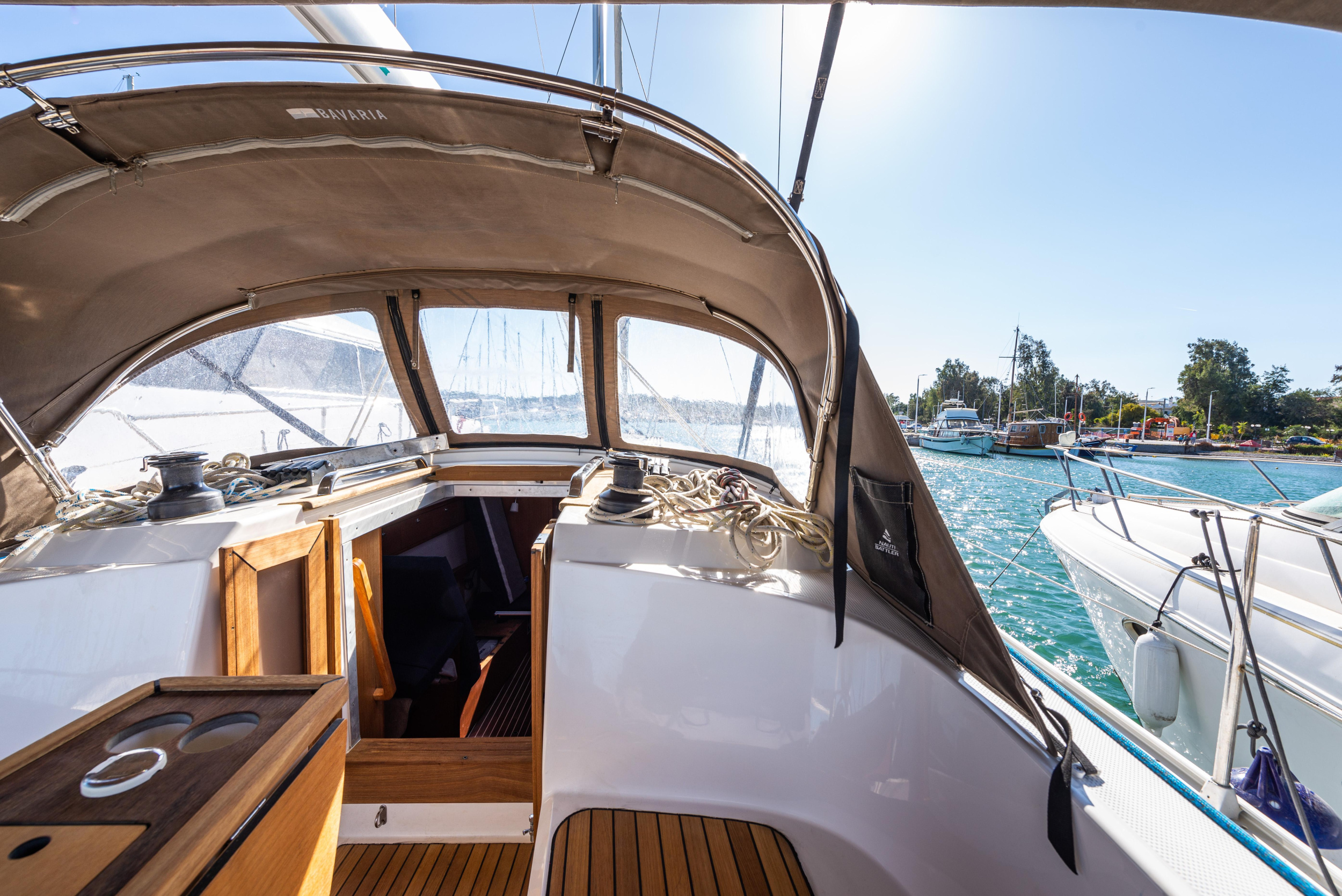 Bavaria 37 — photo 13