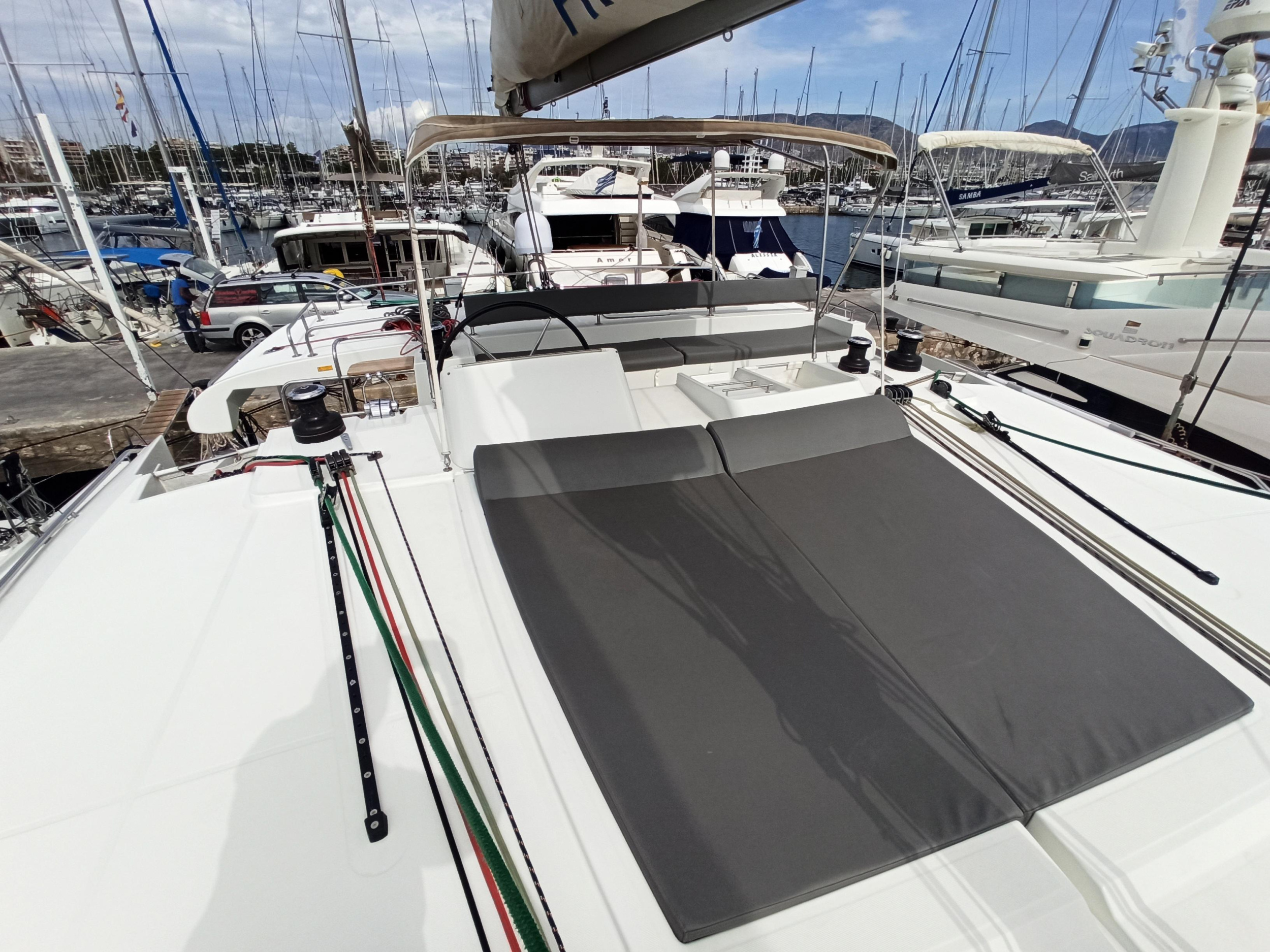 Lagoon 450 Fly — photo 13