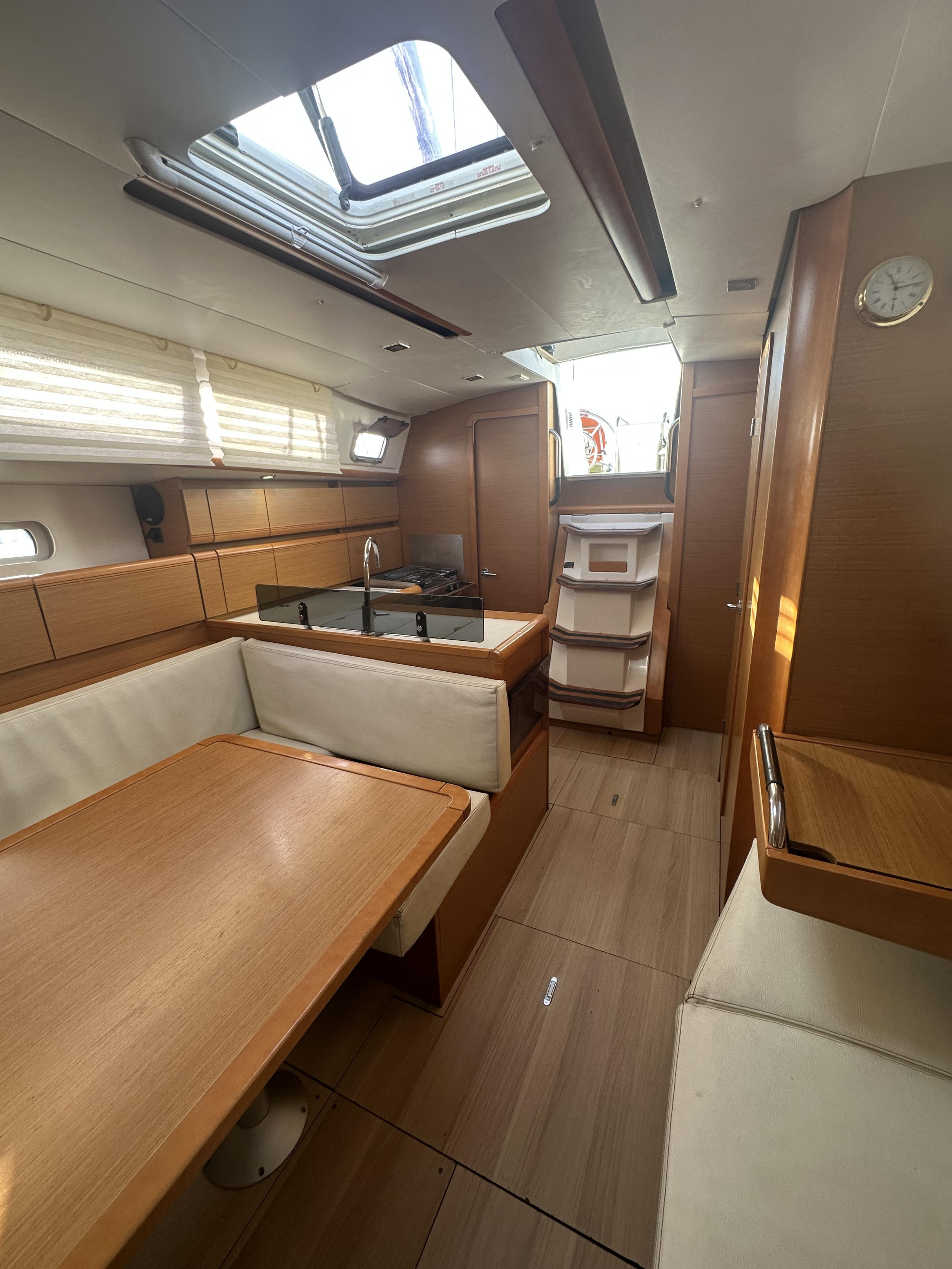 Sun Odyssey 379 — photo 13