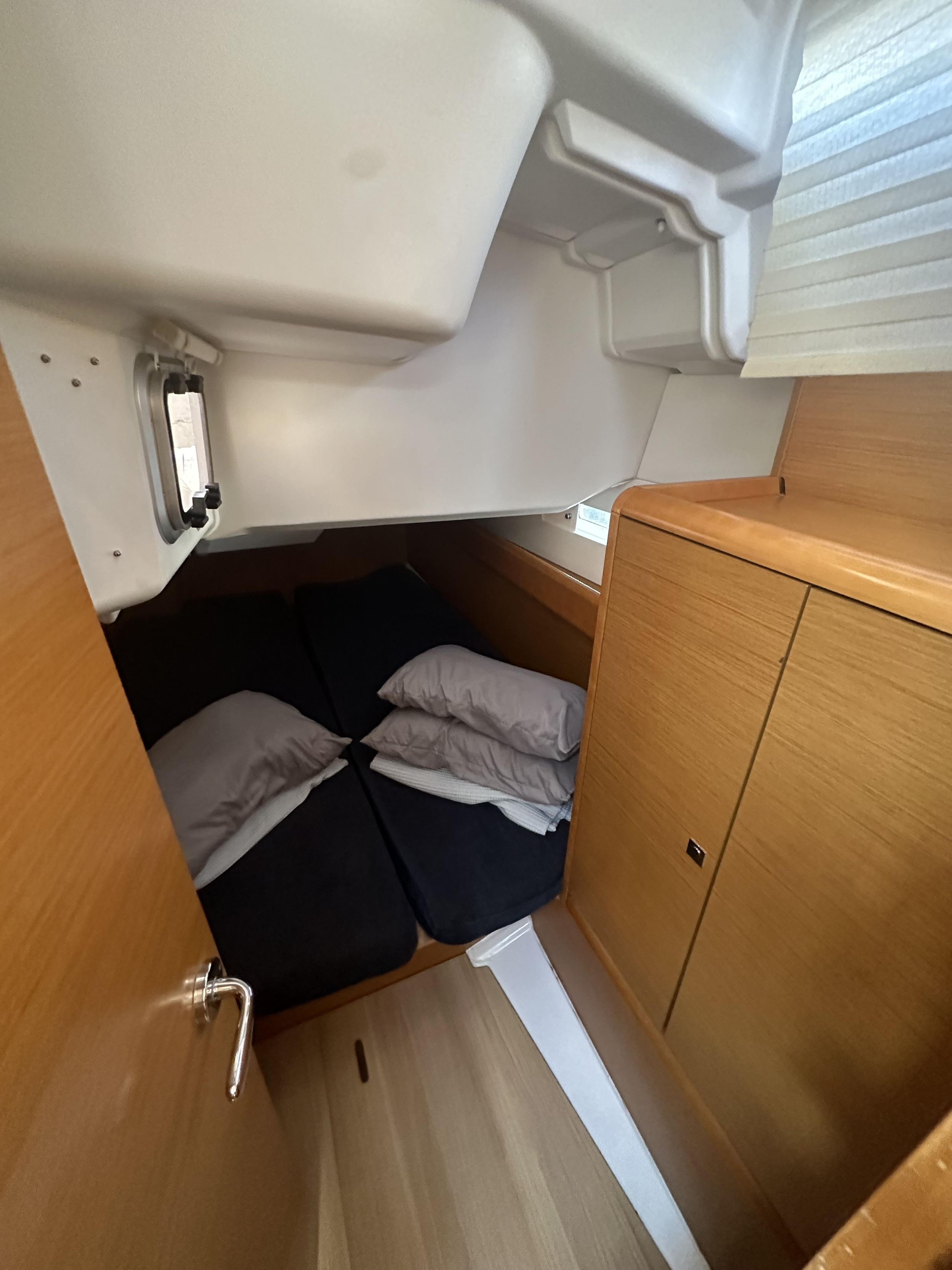 Sun Odyssey 379 — photo 7