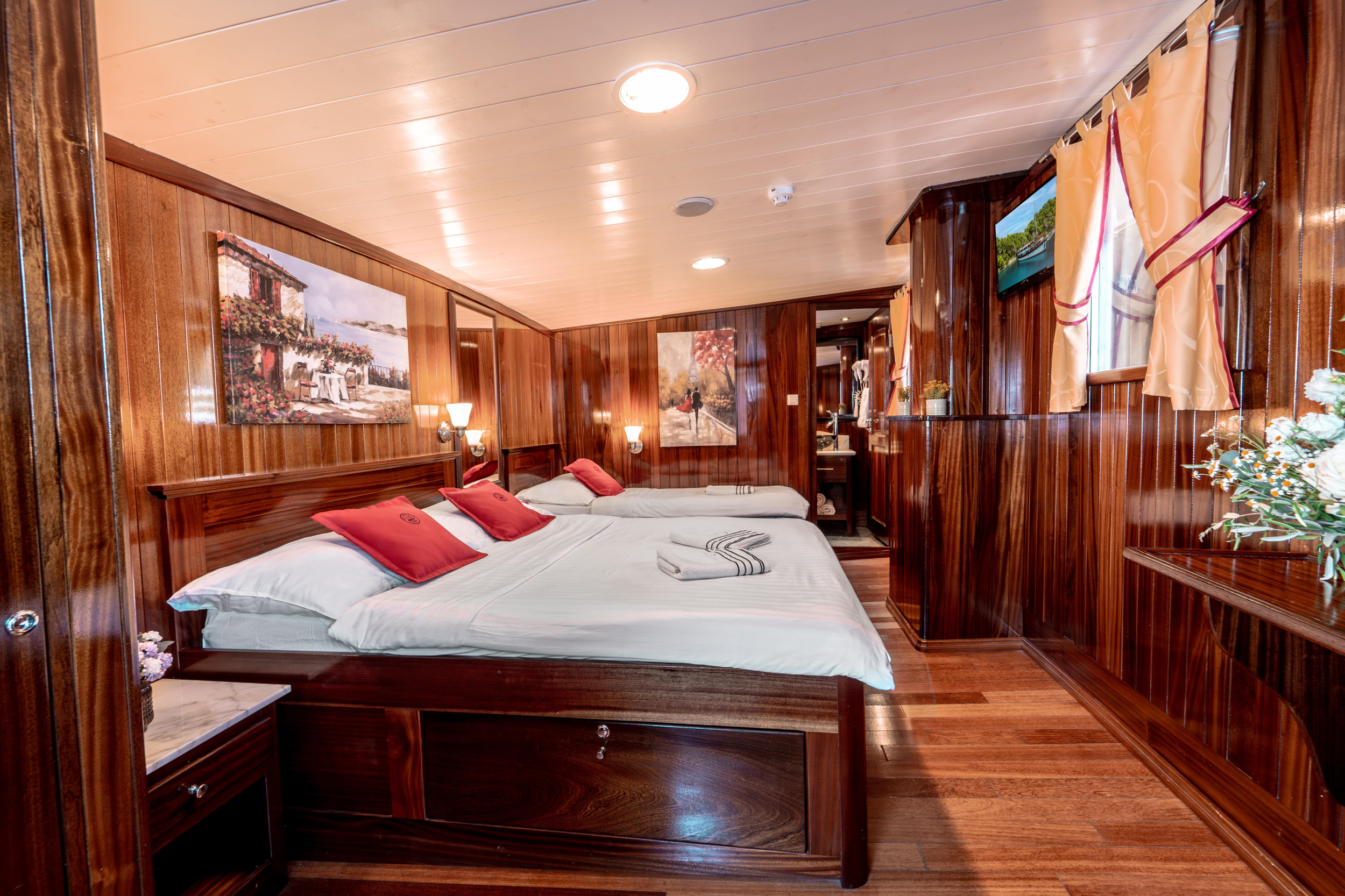 M/Y — photo 3