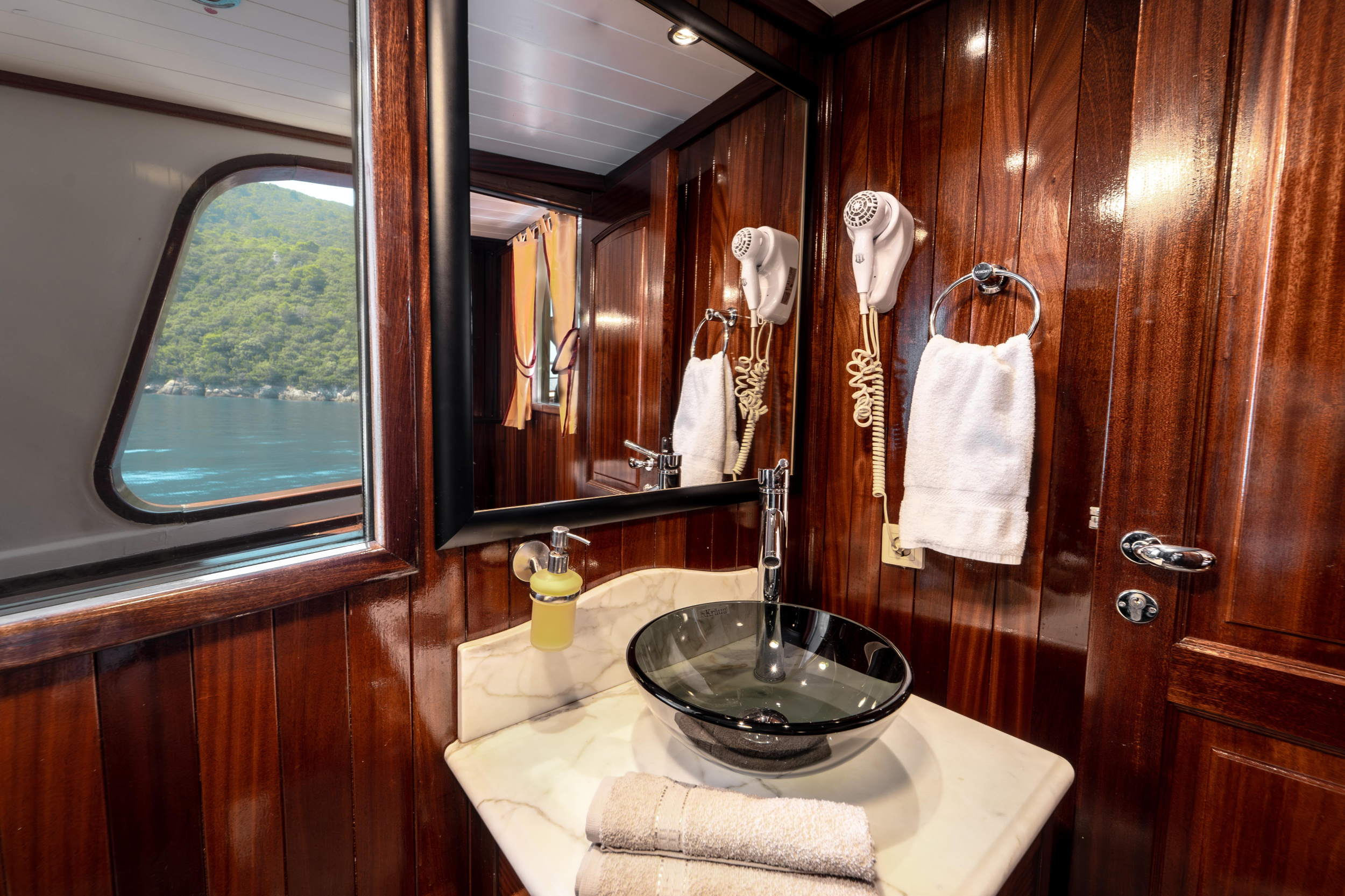 M/Y — photo 16