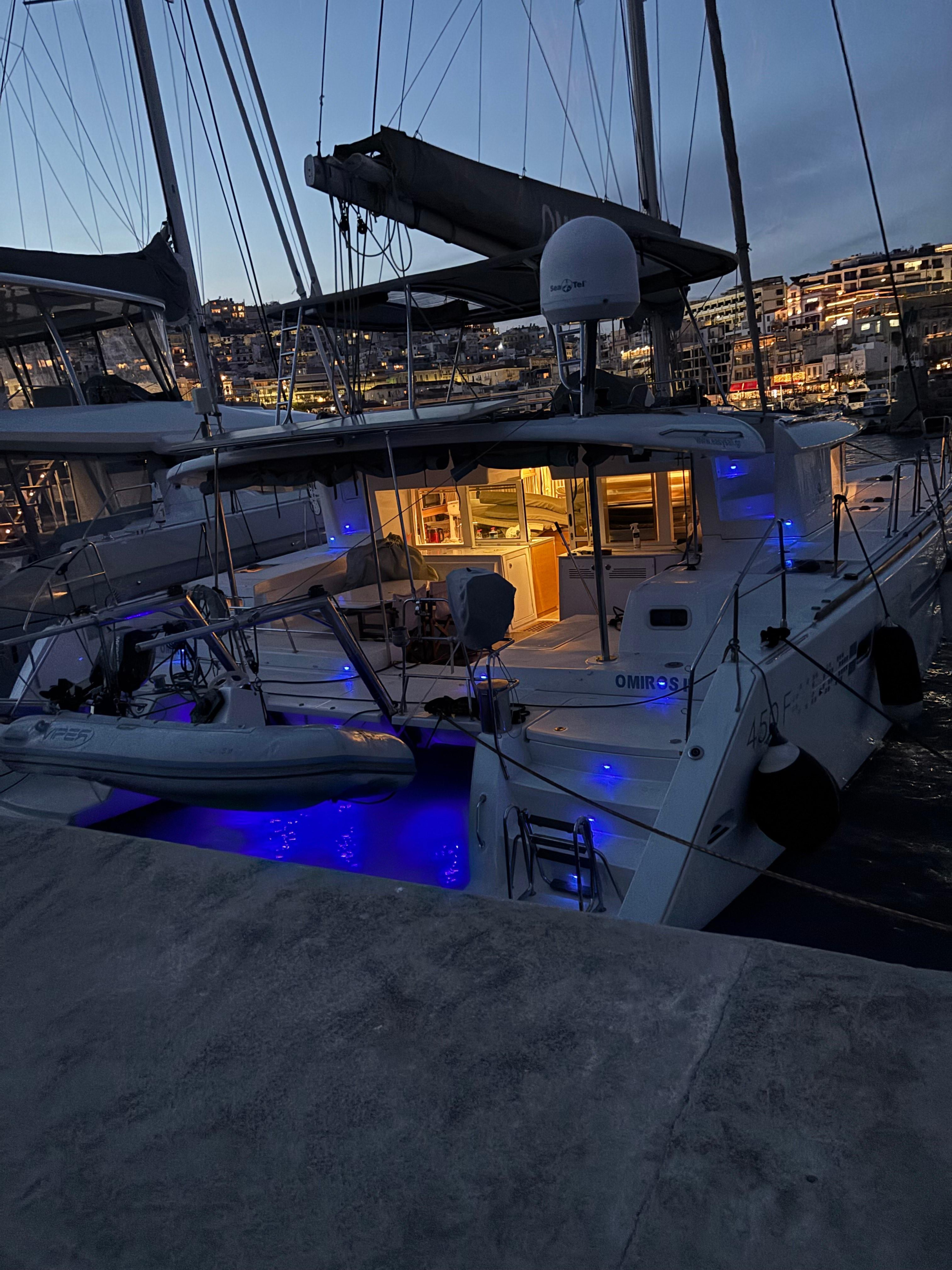 Lagoon 450 Flybridge — photo 35