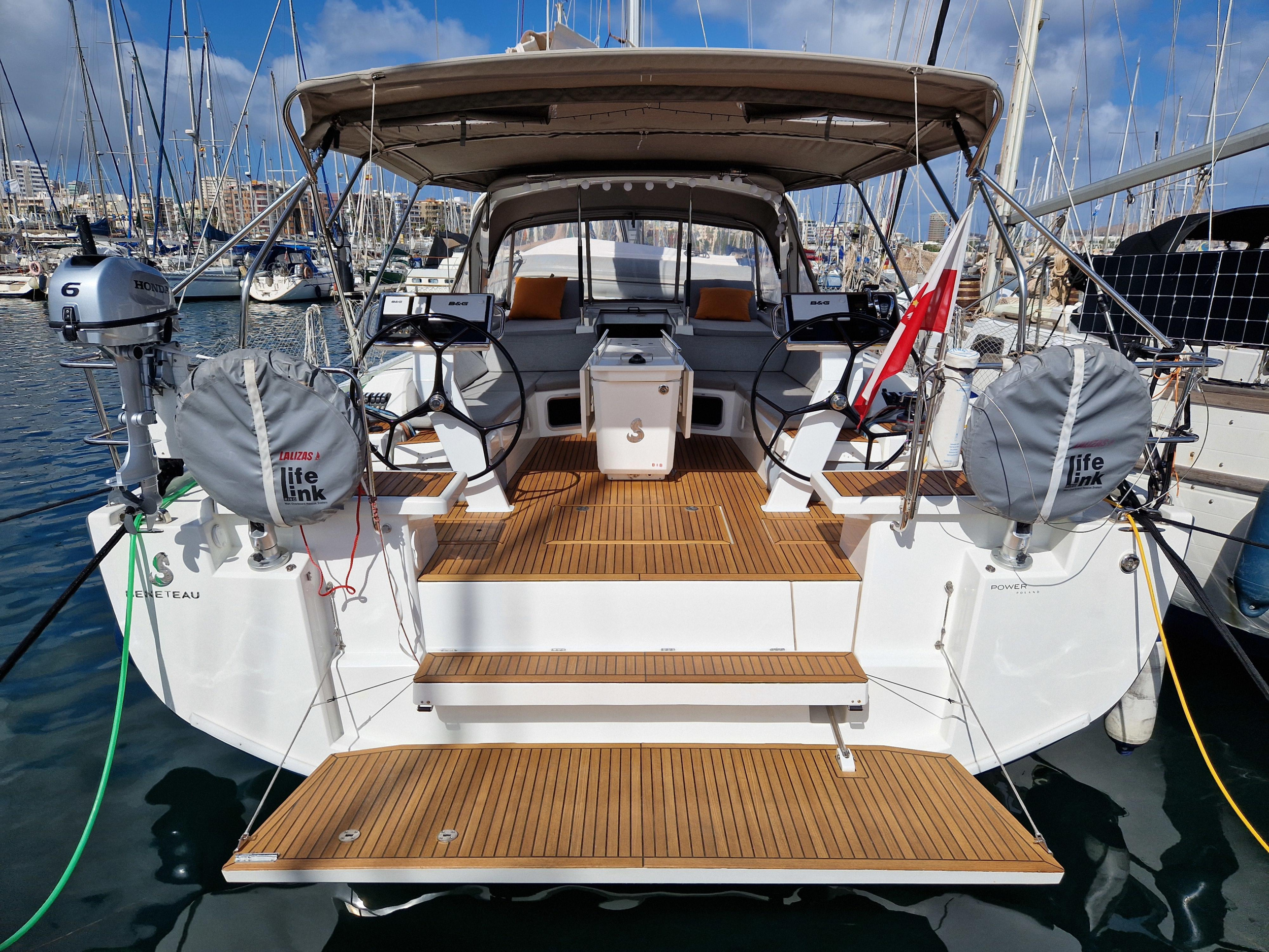 Oceanis 51.1 — photo 10