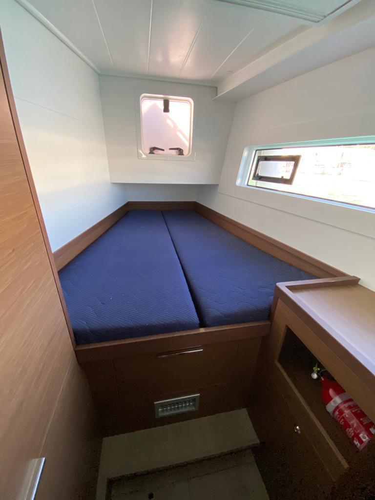 Lagoon 40 — photo 16