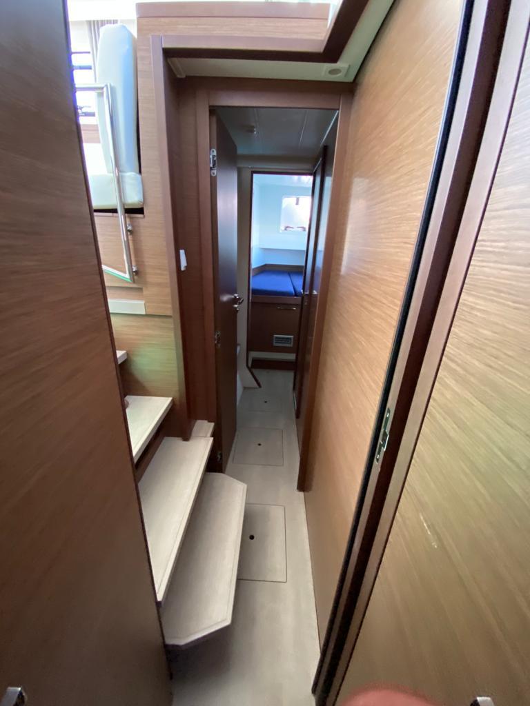Lagoon 40 — photo 2
