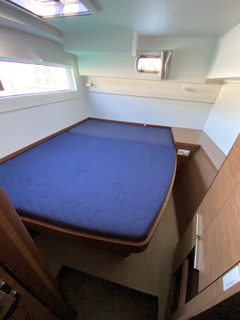 Lagoon 40 — photo 13