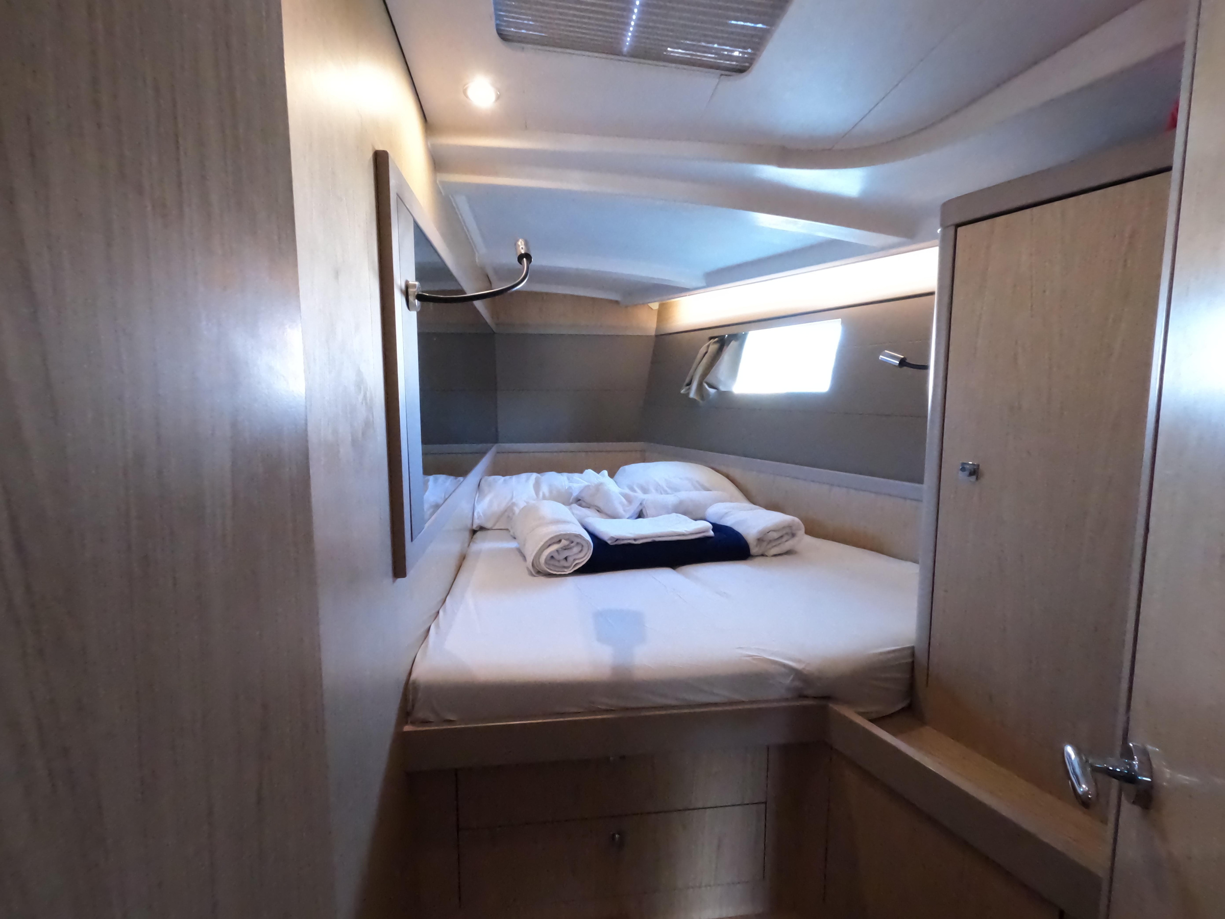 Beneteau Oceanis 48 — photo 13