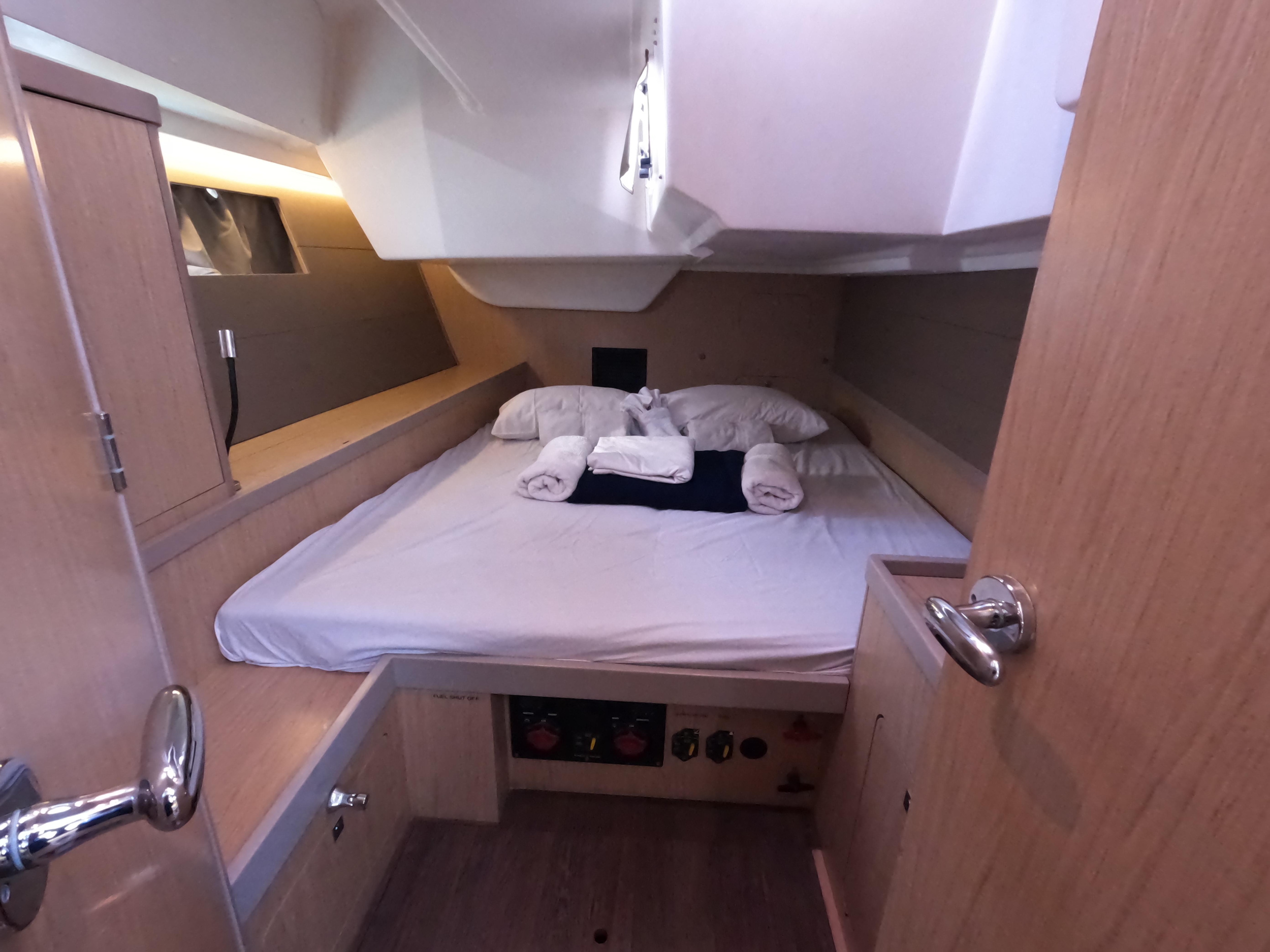Beneteau Oceanis 48 — photo 5