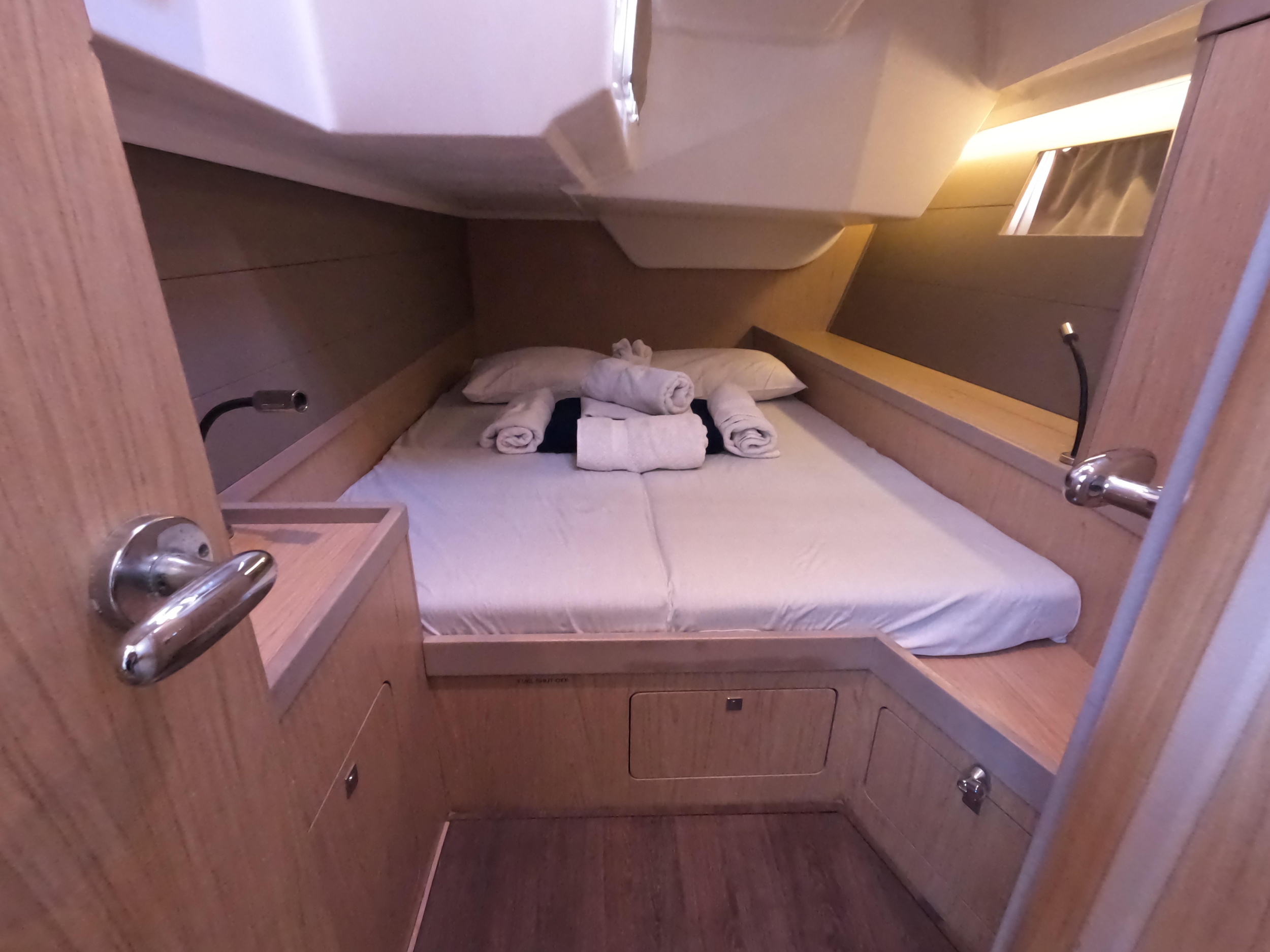 Beneteau Oceanis 48 — photo 17