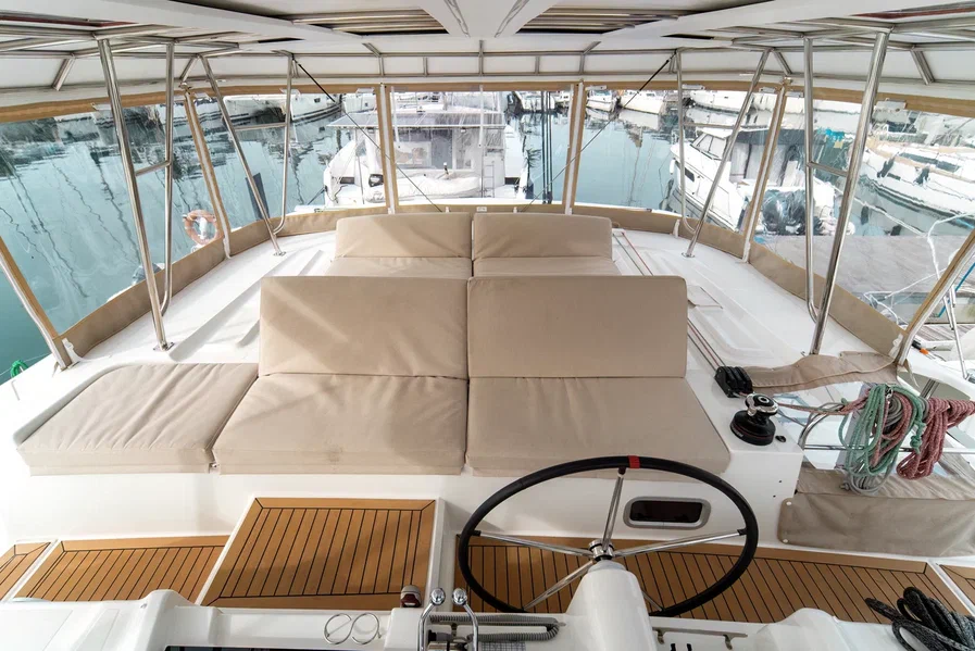 Lagoon 46 — photo 15