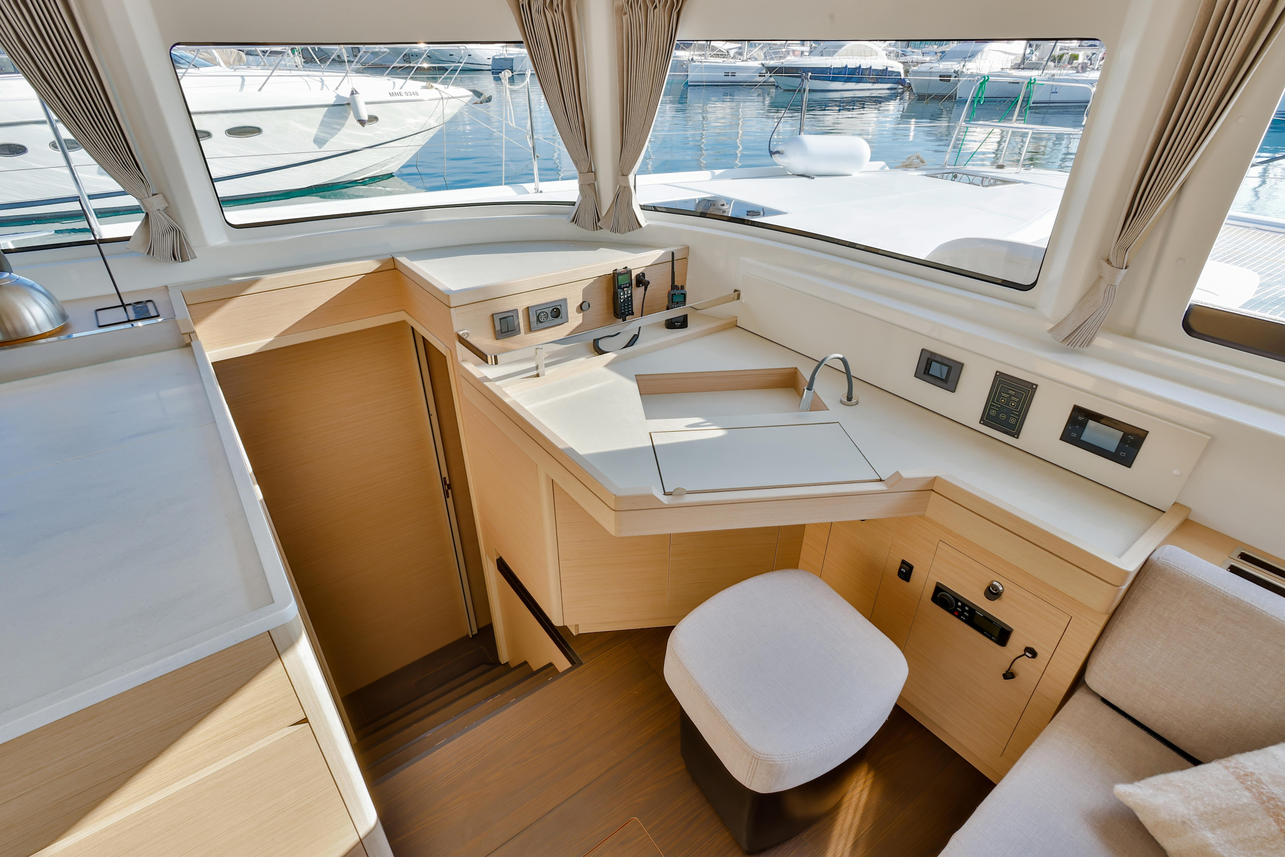 Lagoon 46 — photo 25