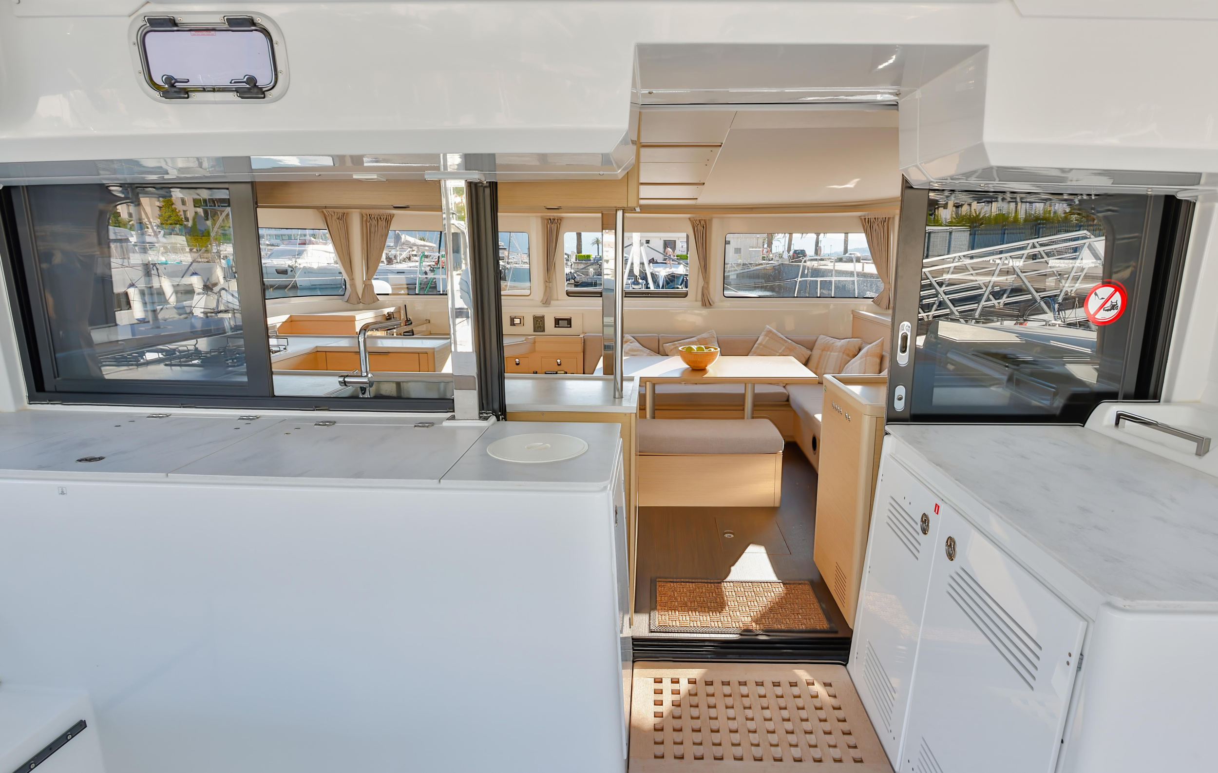 Lagoon 46 — photo 17