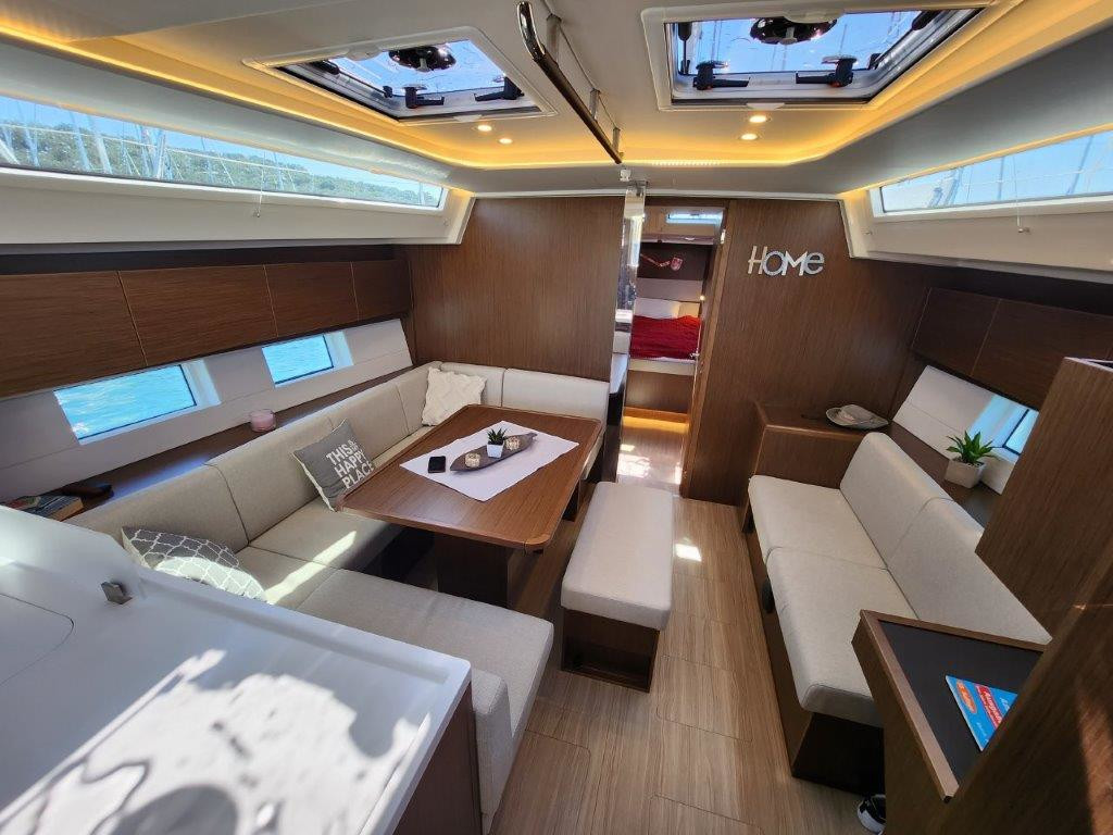 Bavaria C45 Style — photo 12