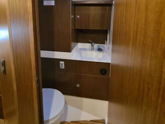 Bavaria C45 Style — photo 8