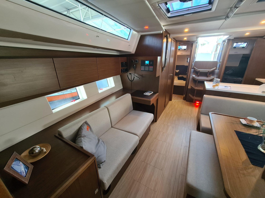 Bavaria C45 Style — photo 6