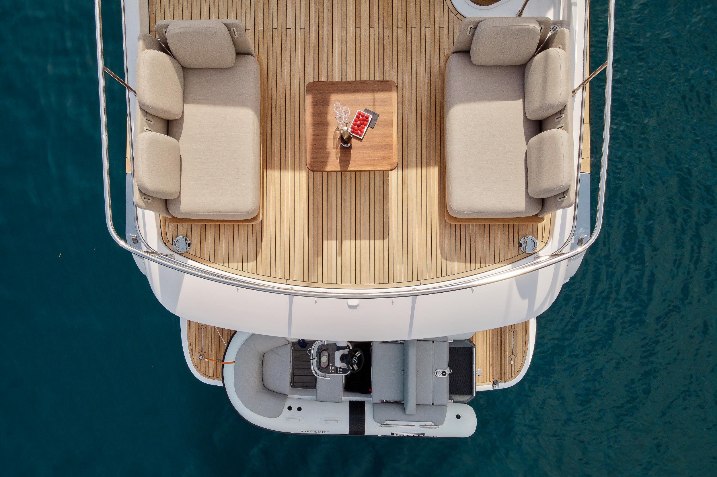 Azimut Magellano 66 — photo 28