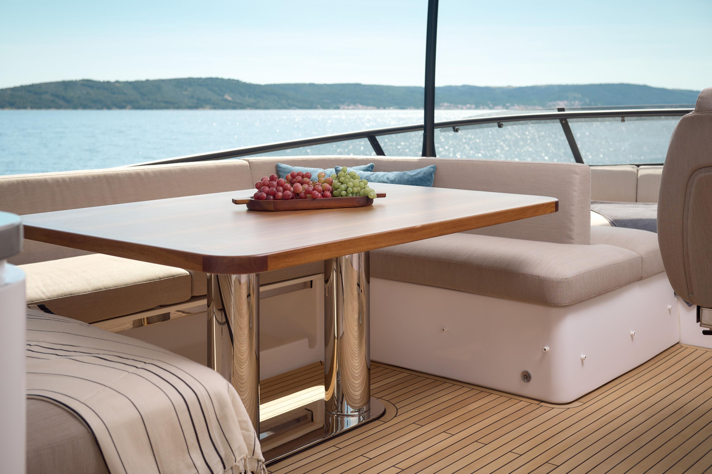 Azimut Magellano 66 — photo 17