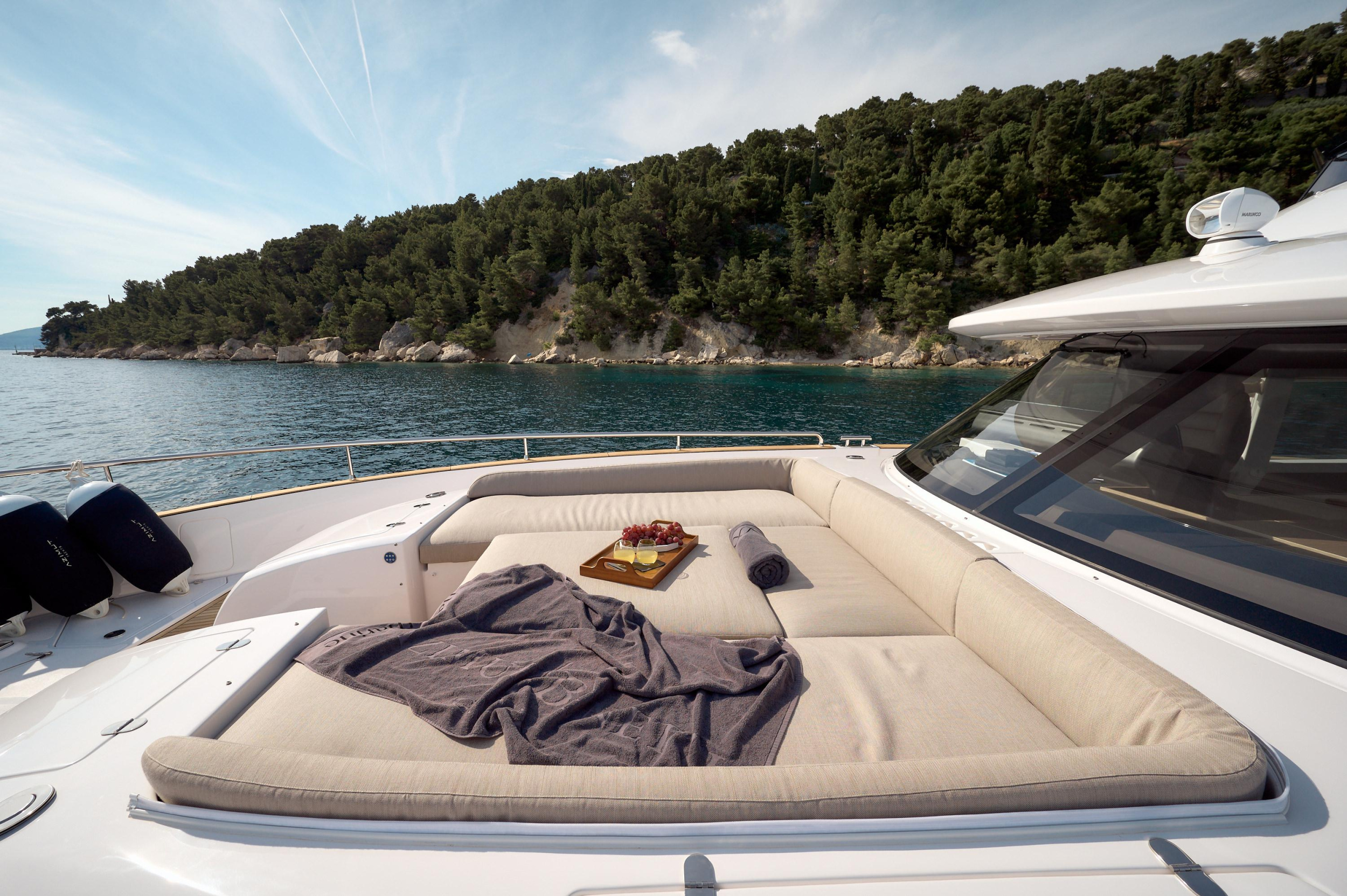 Azimut Magellano 66 — photo 38
