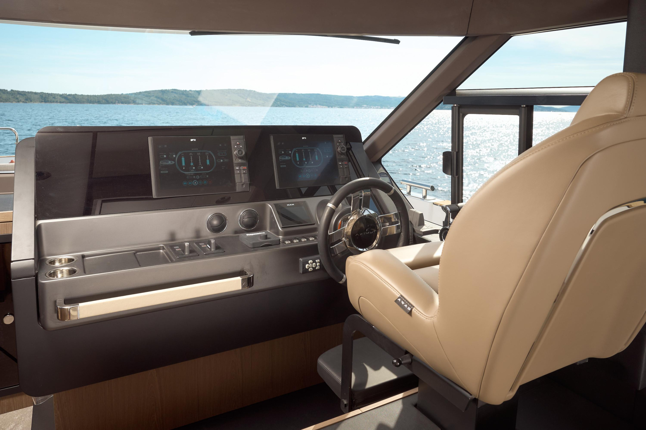 Azimut Magellano 66 — photo 27
