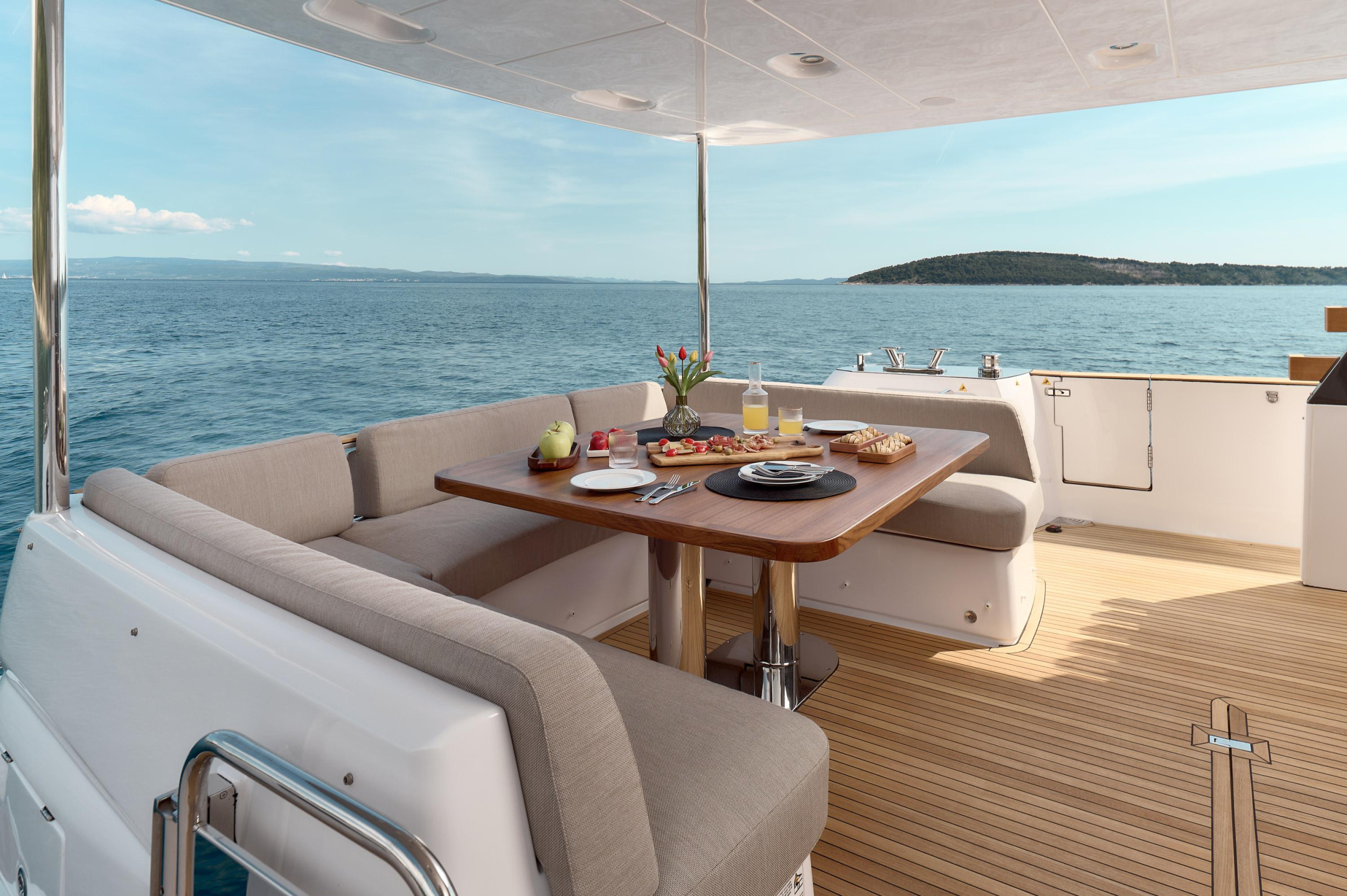 Azimut Magellano 66 — photo 46