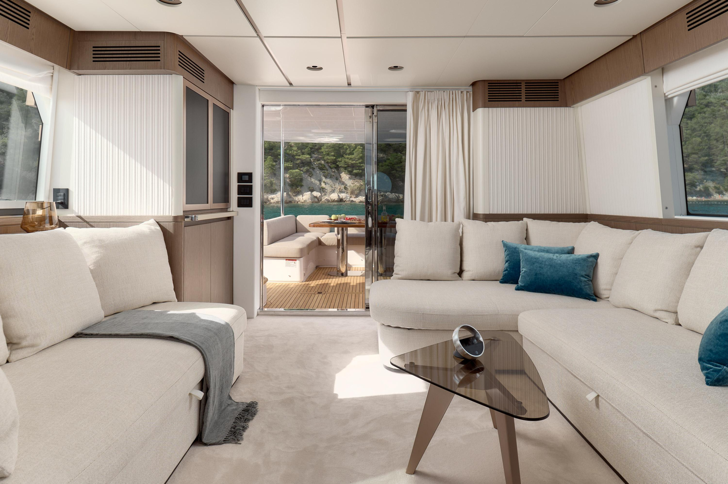Azimut Magellano 66 — photo 86