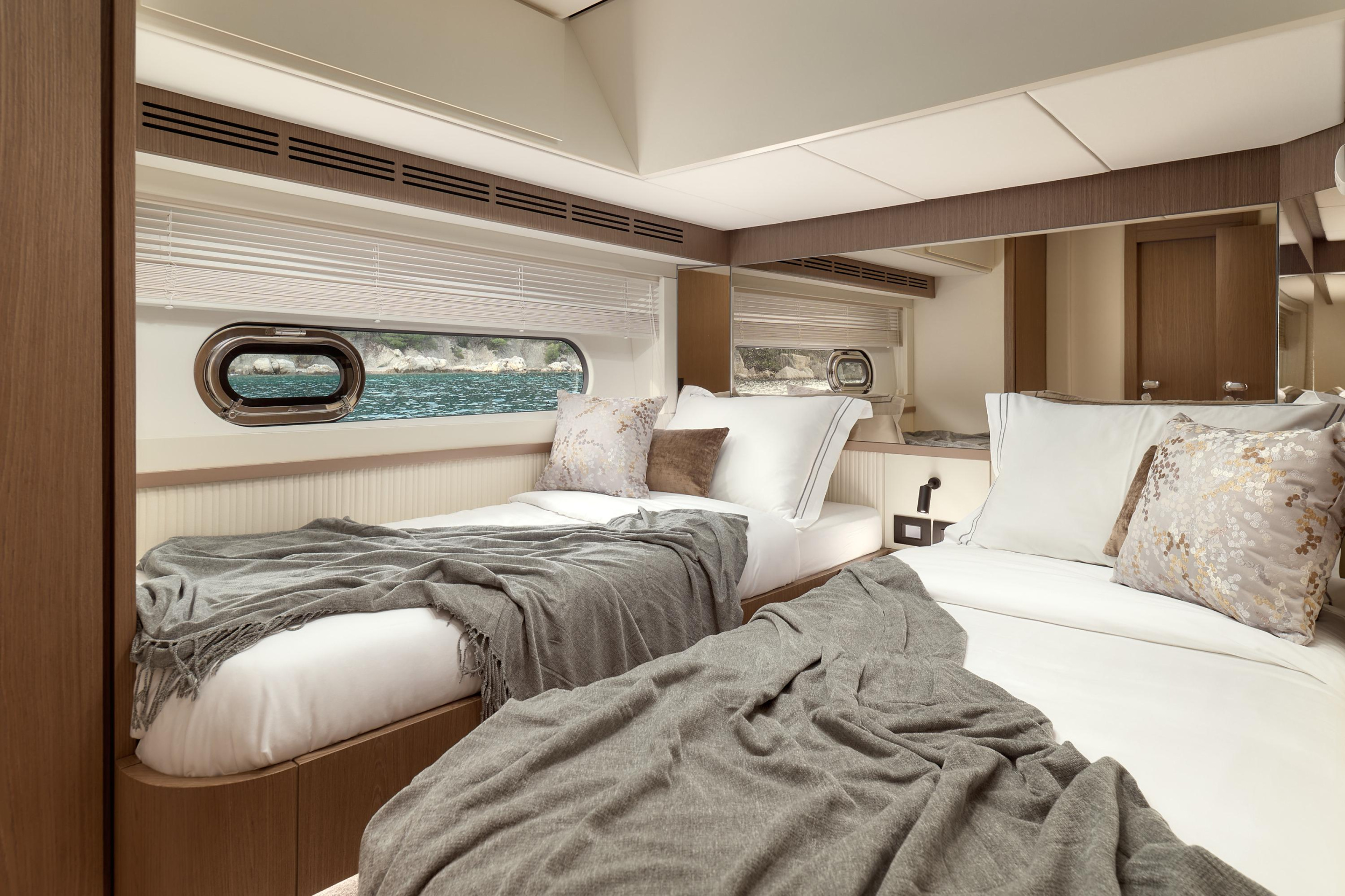 Azimut Magellano 66 — photo 39