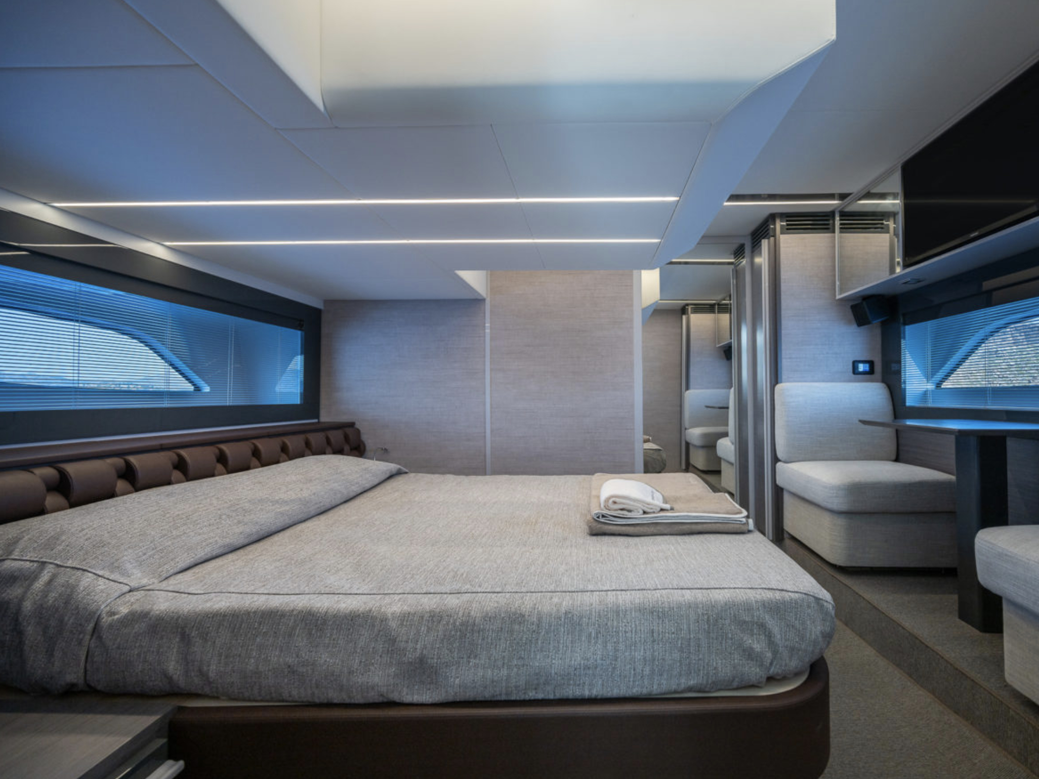 Pershing Polar 5x — photo 13