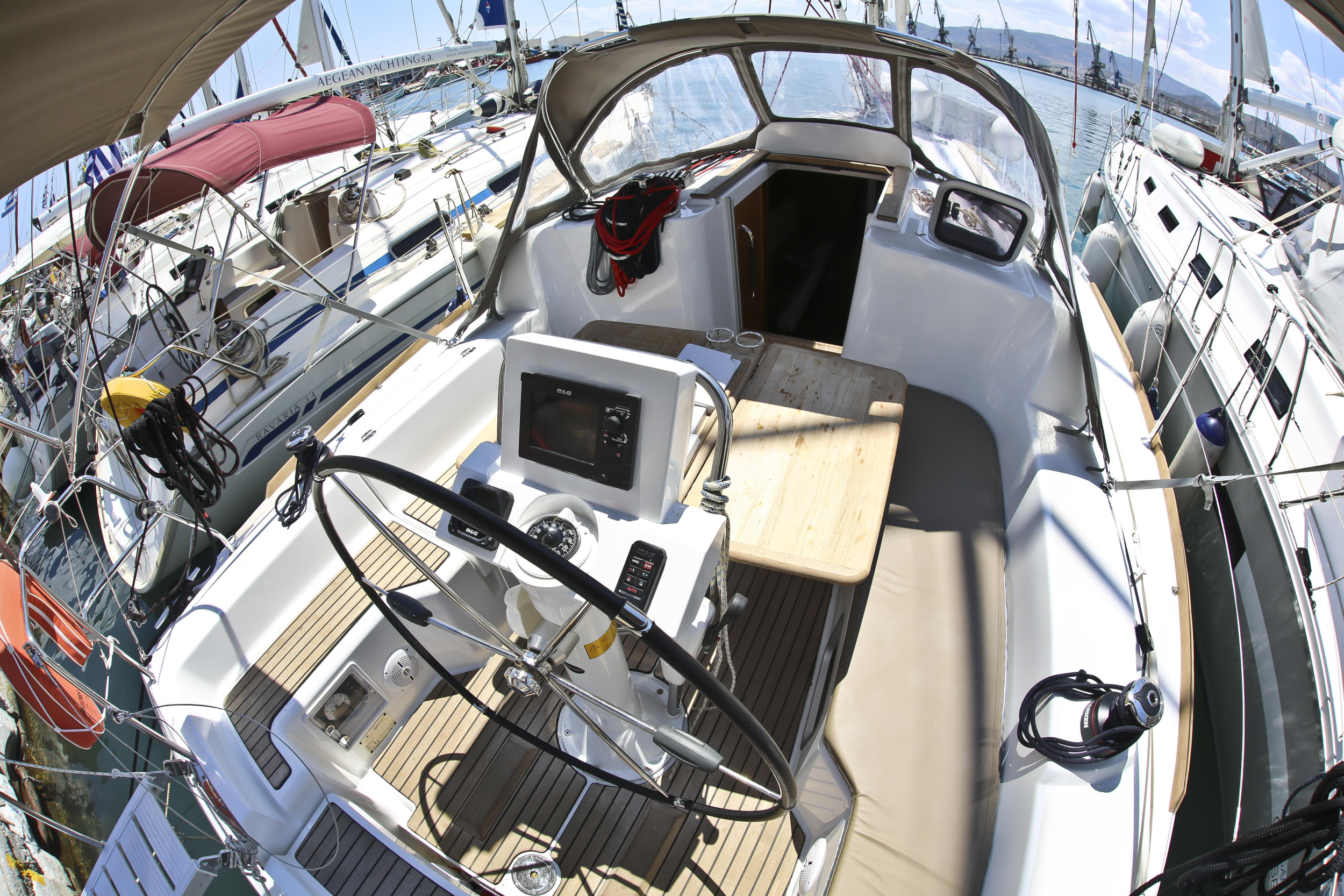 Sun Odyssey 33i — photo 9
