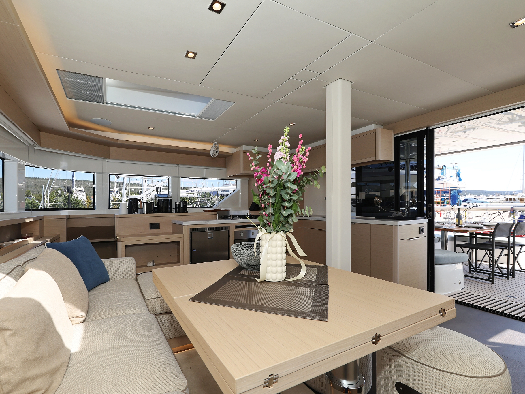 Lagoon 55_5 Cabins — photo 7
