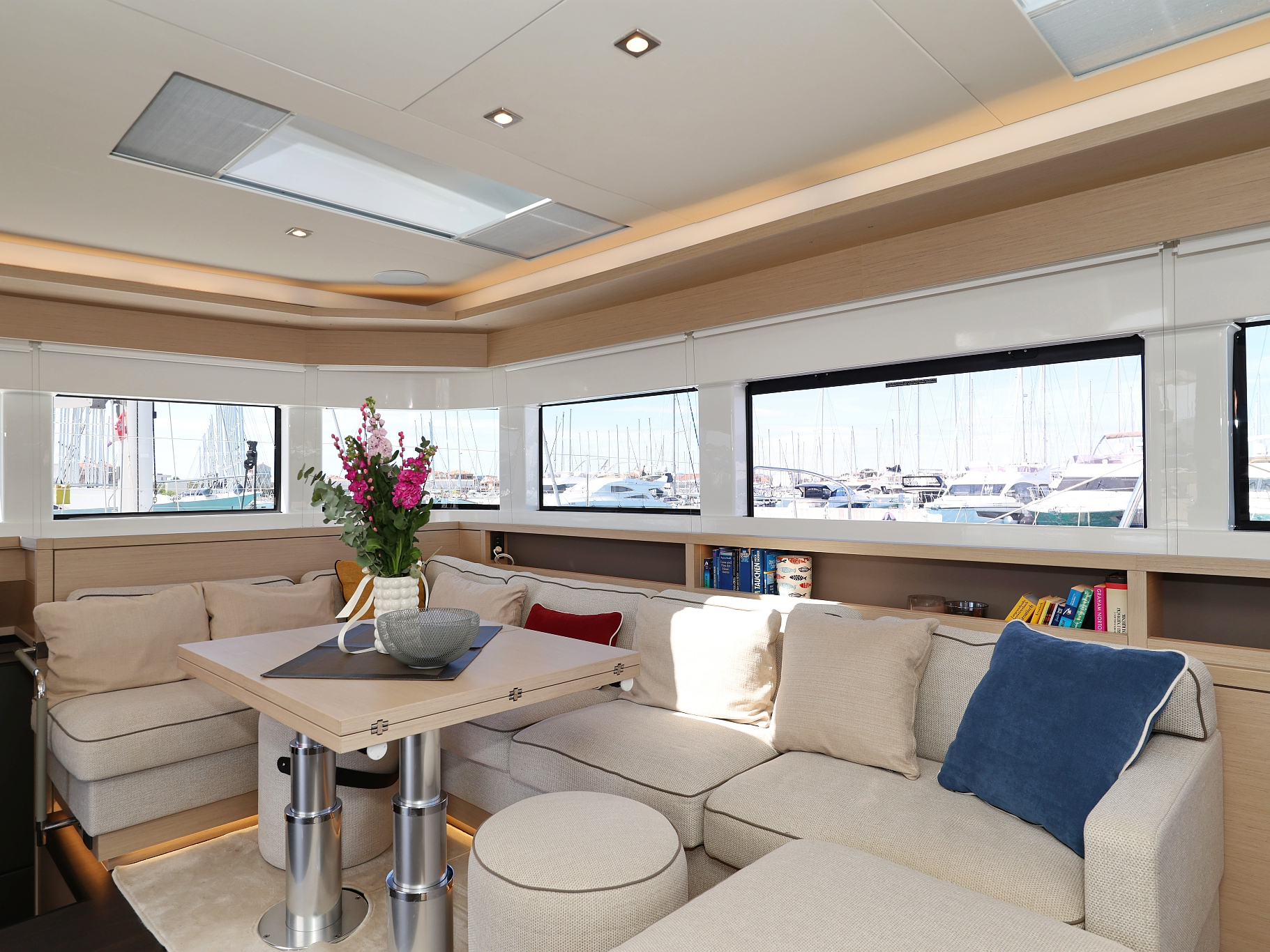 Lagoon 55_5 Cabins — photo 9