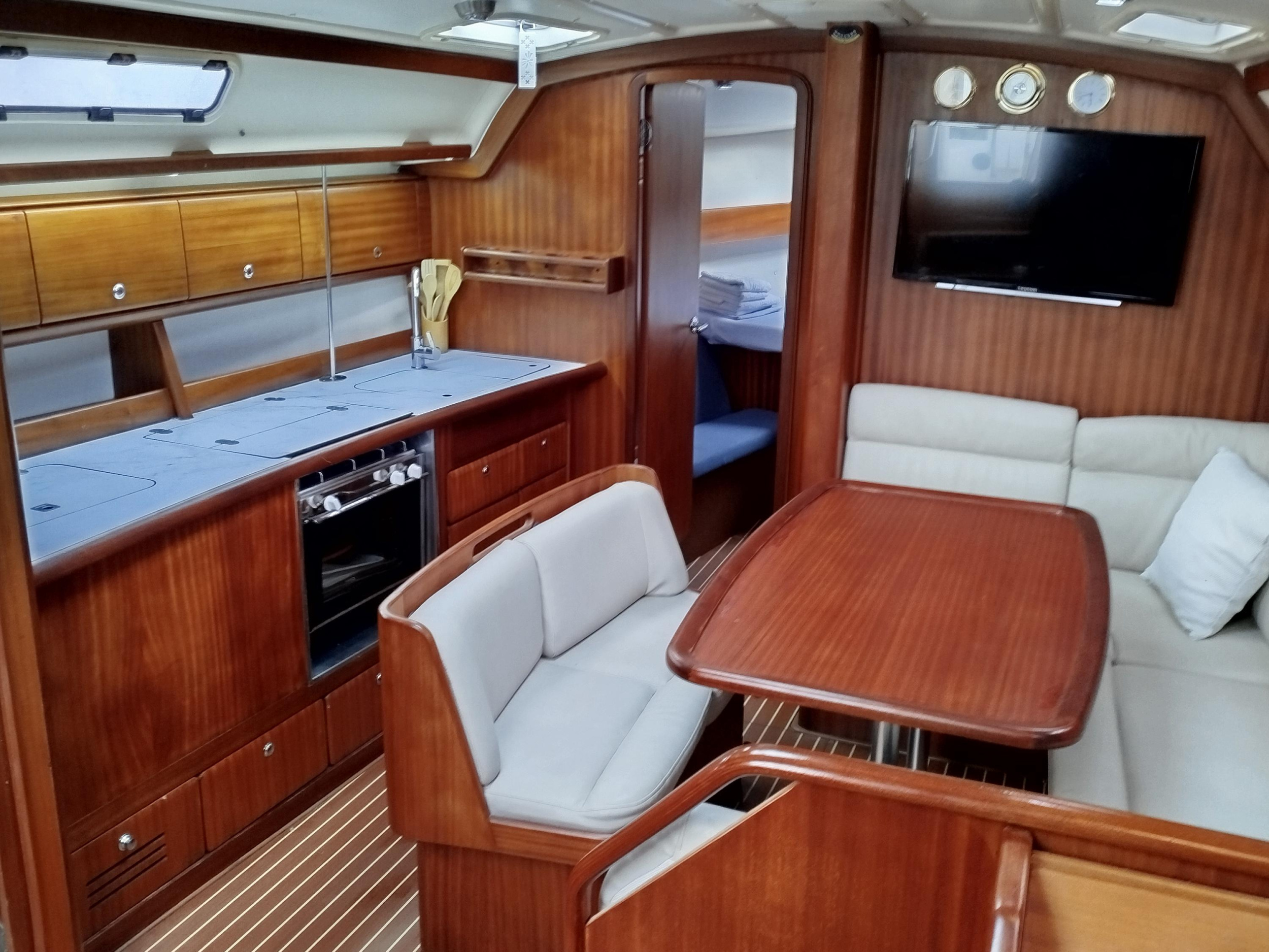 Bavaria 40 — photo 2