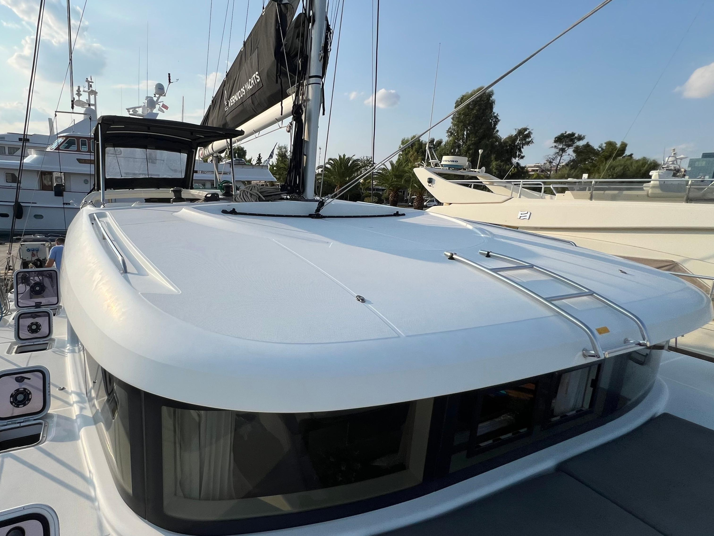 Lagoon 40 — photo 7