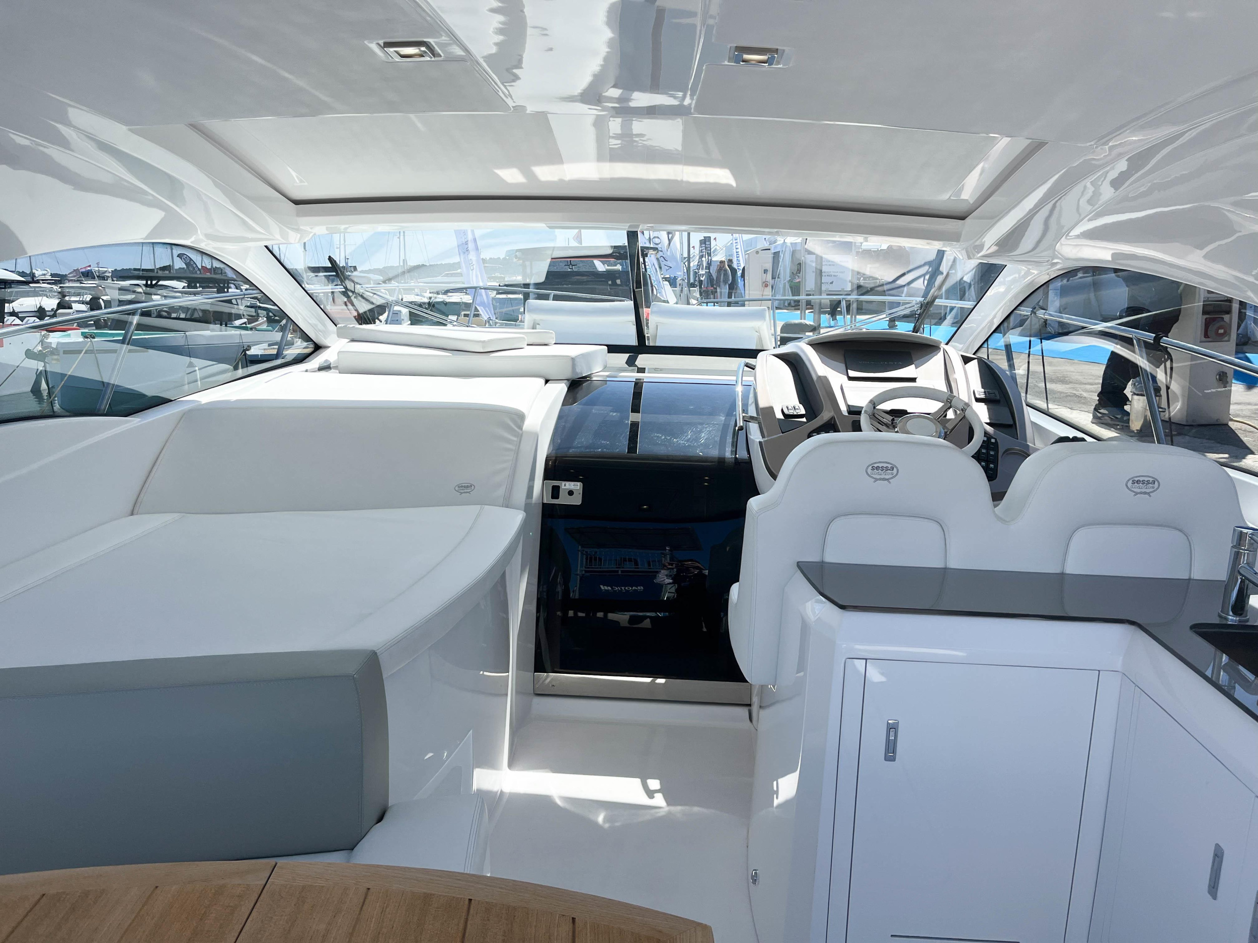 Sessa C38 — photo 12