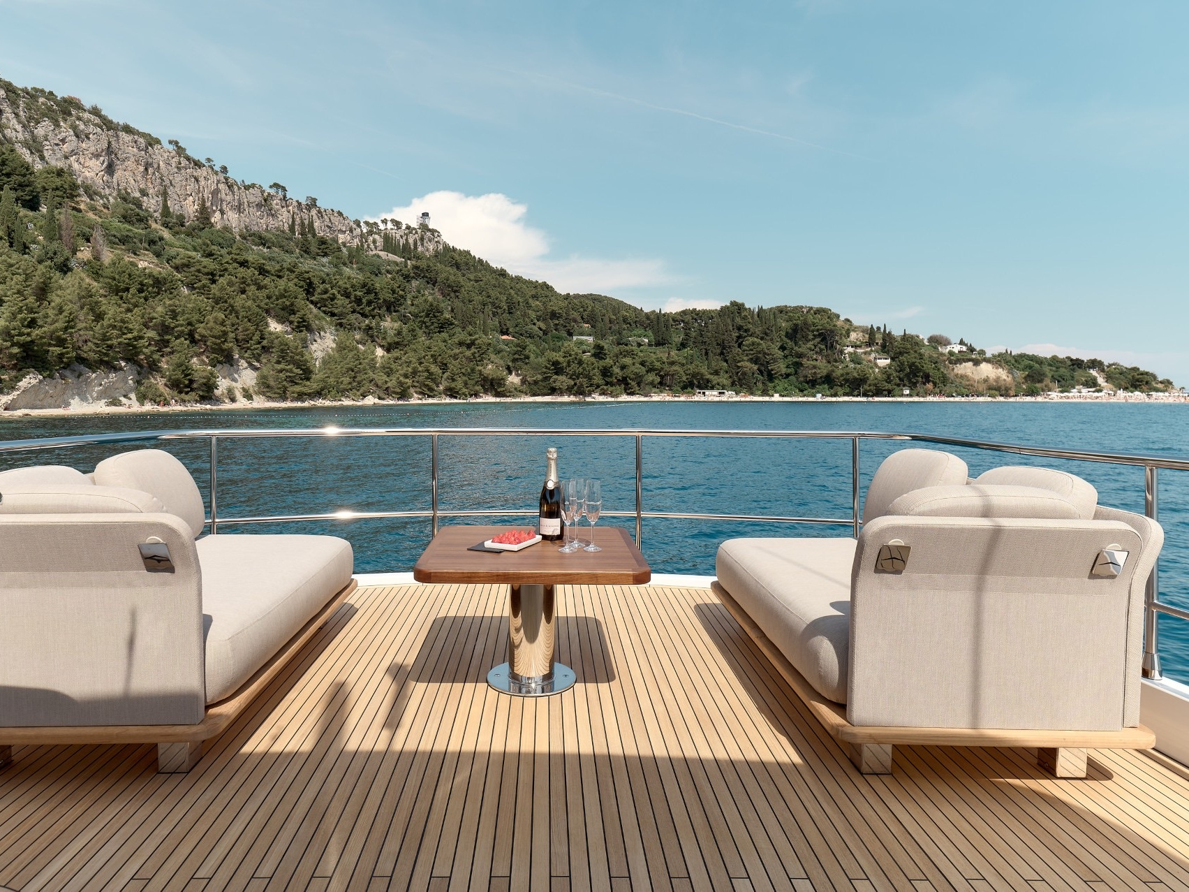 Azimut Magellano 66 — photo 24