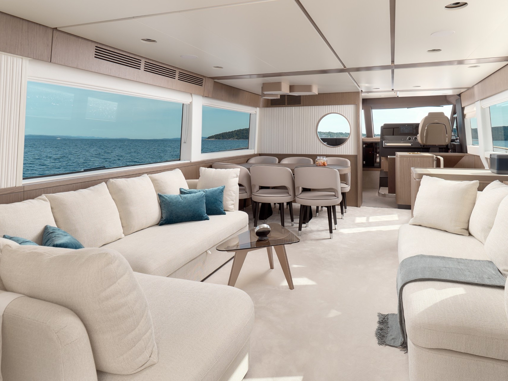 Azimut Magellano 66 — photo 23