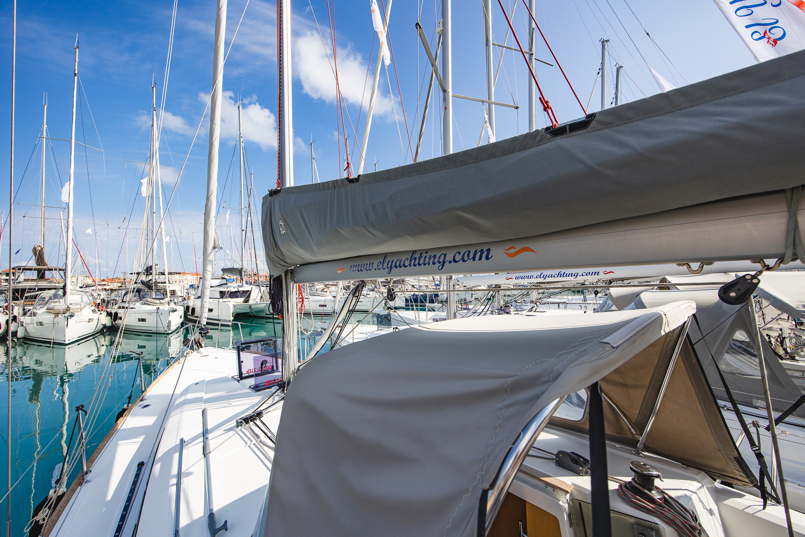 Oceanis 38.1 — photo 11