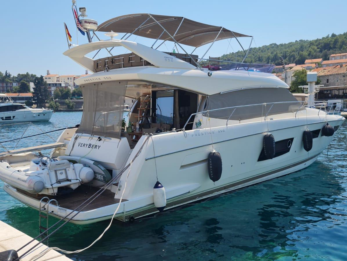 Prestige 550 Fly — photo 28