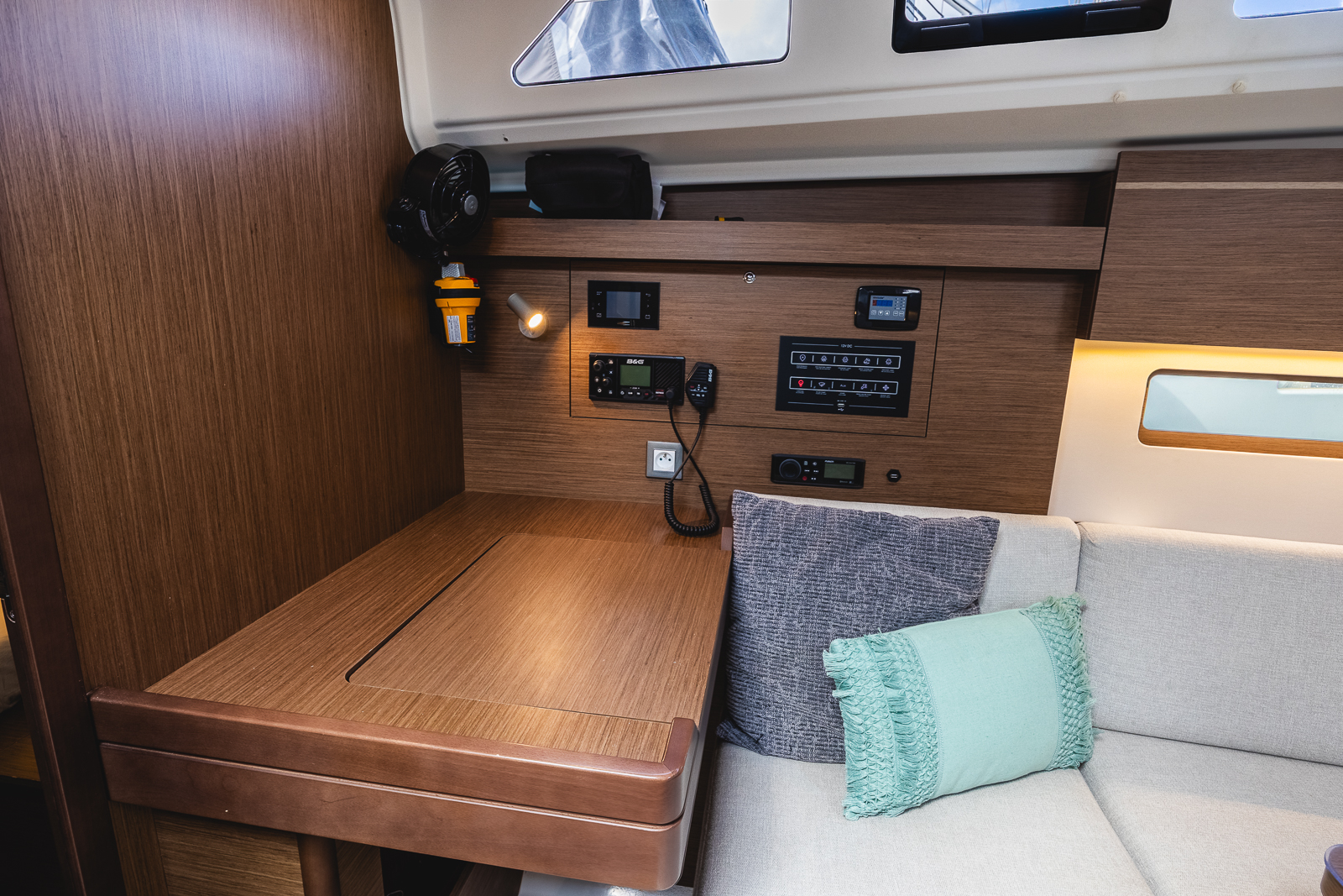 Oceanis 40.1 — photo 6