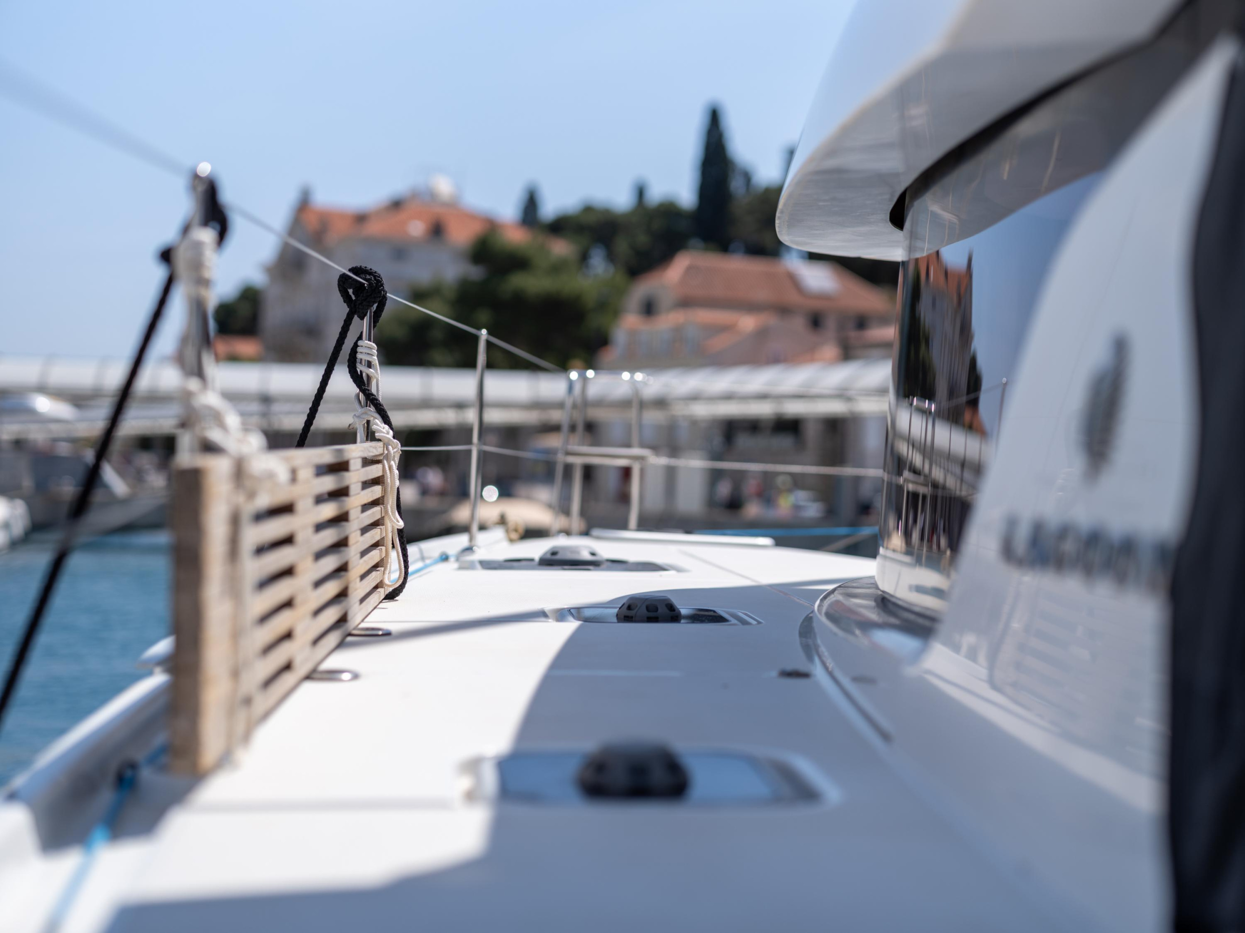 Lagoon 42 — photo 25