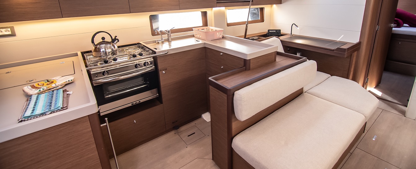 Oceanis 51.1 — photo 2