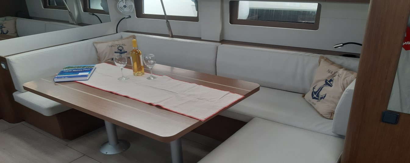 Oceanis 51.1 — photo 10