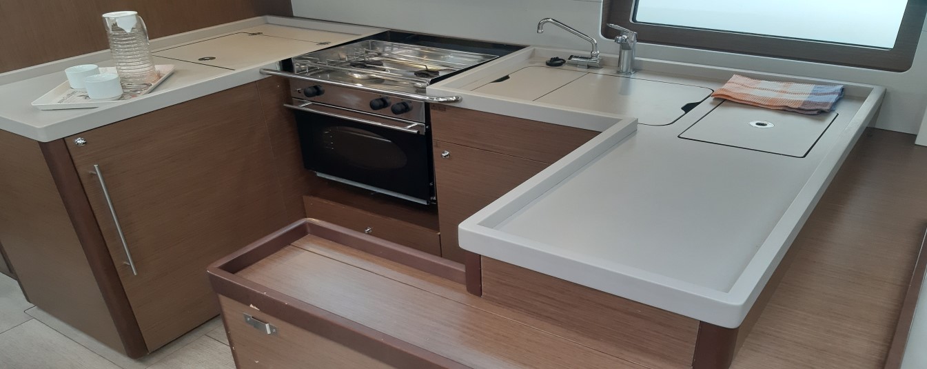 Oceanis 51.1 — photo 6