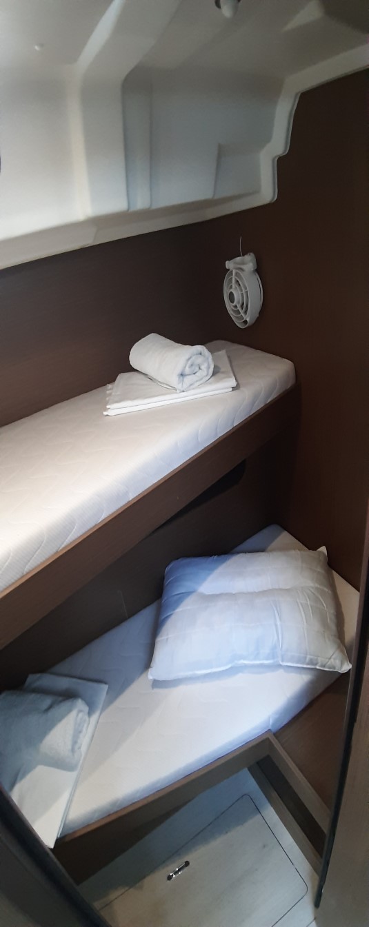 Oceanis 51.1 — photo 4