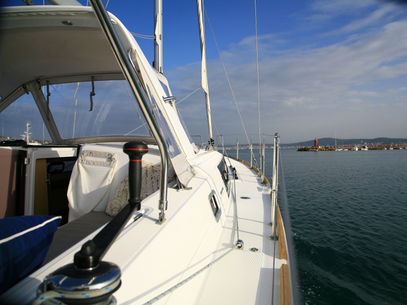 Beneteau Oceanis 38 — photo 5