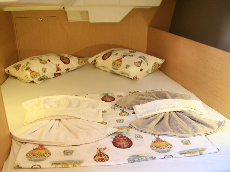 Beneteau Oceanis 38 — photo 3