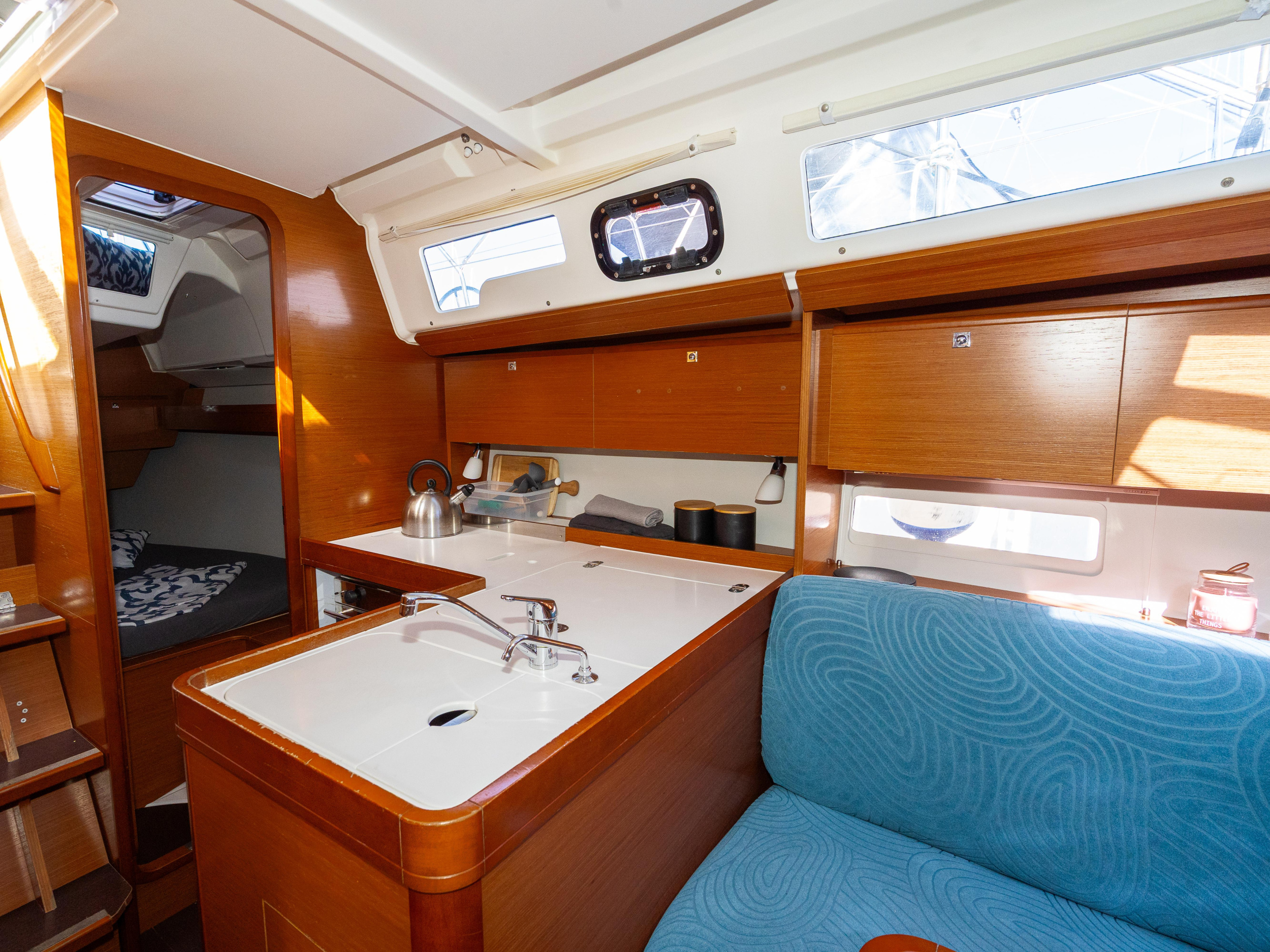 Dufour 360 Grand Large — photo 12
