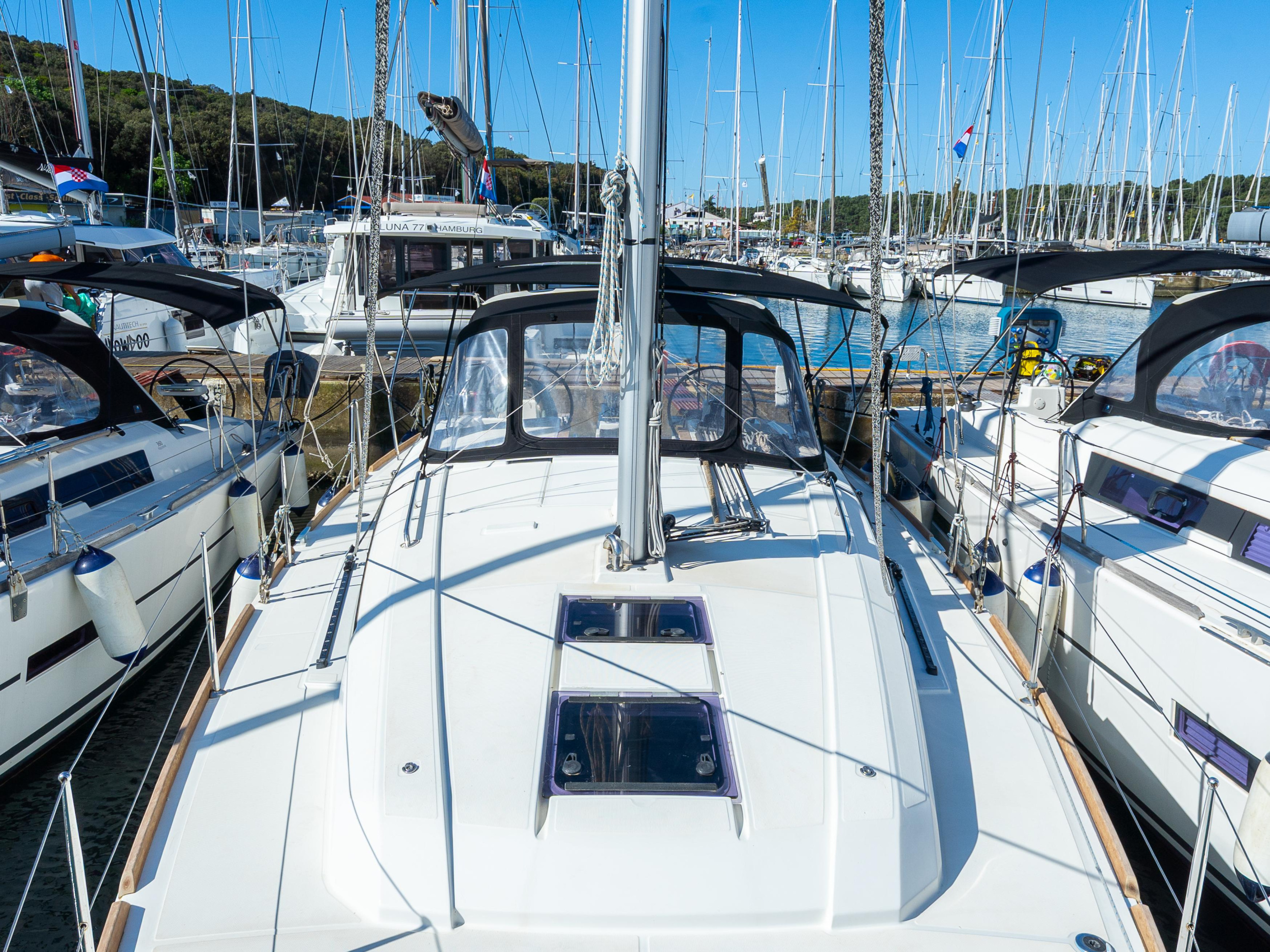 Oceanis 38.1 — photo 19