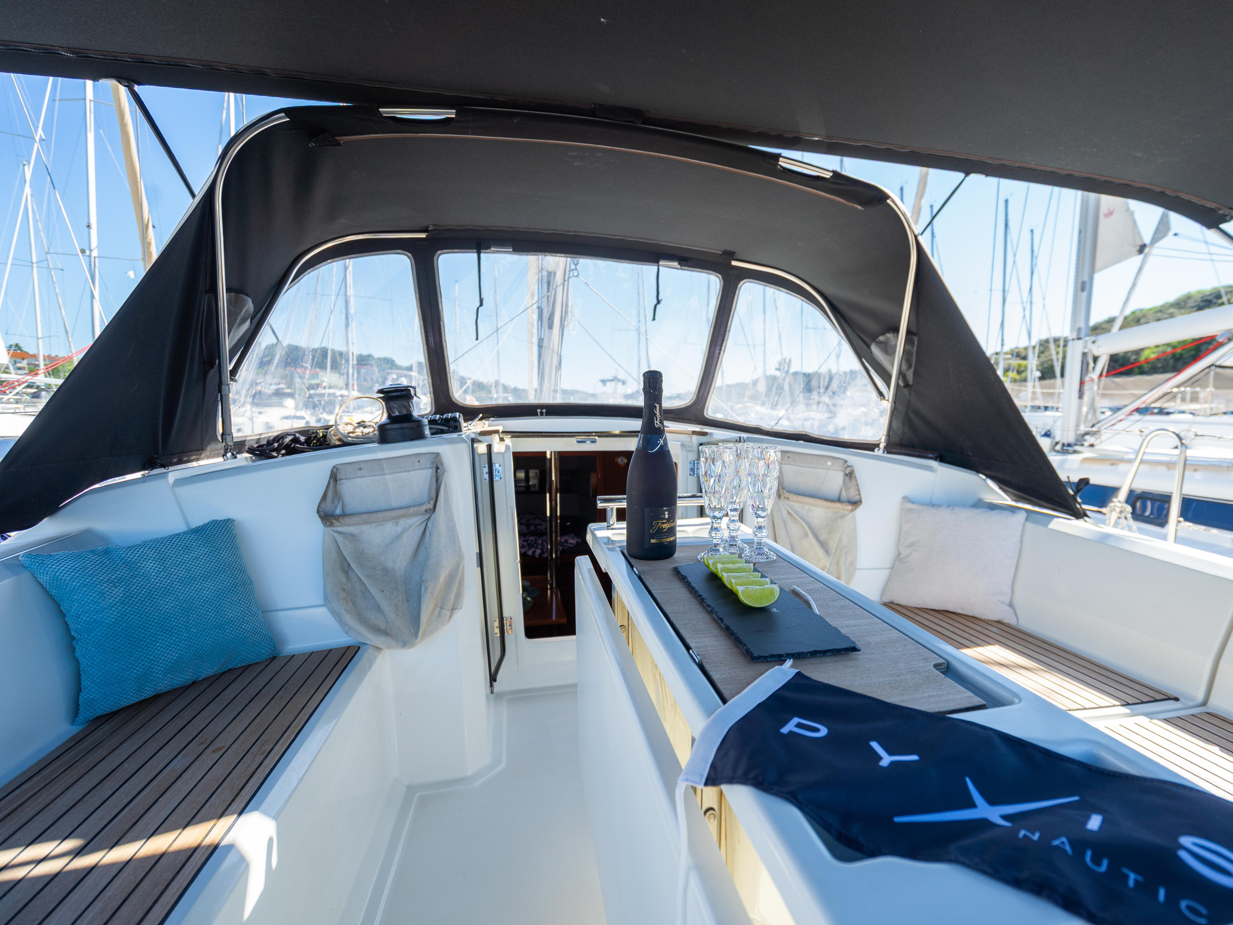 Oceanis 38.1 — photo 4